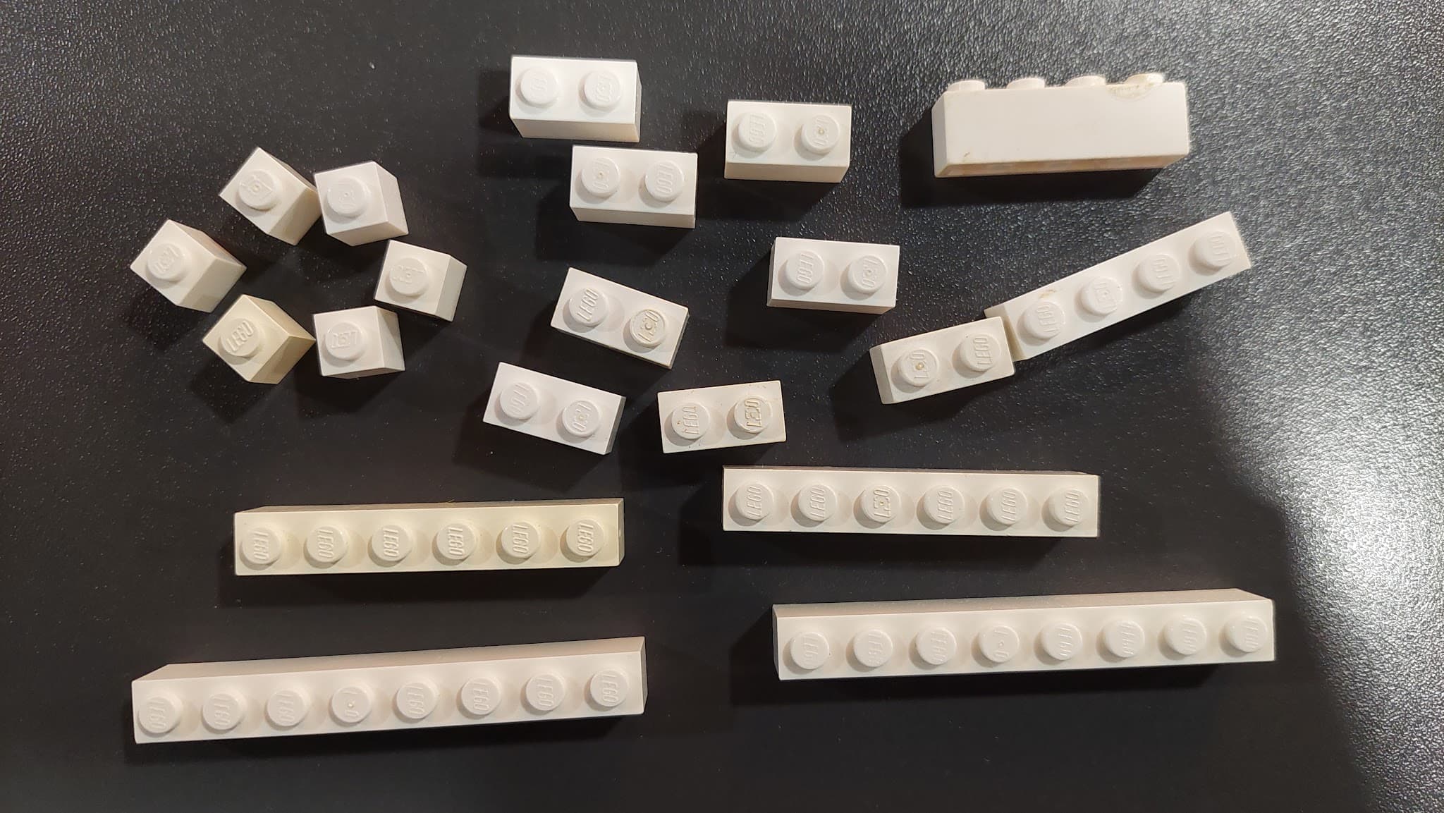 LEGO 421-2 2 eights 2 sixes 2 fours 8 twos 6 ones (The Building Toy)