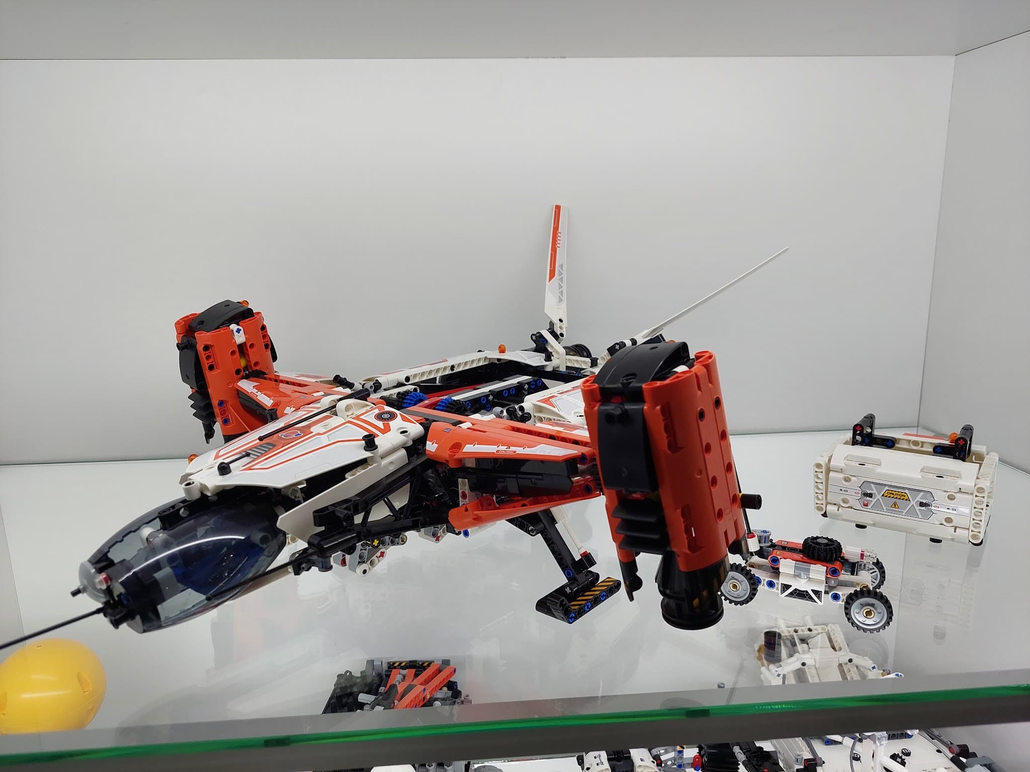 LEGO 42181 VTOL Heavy Cargo Spaceship LT81