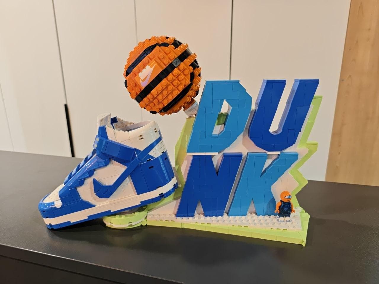 LEGO 43008 Nike Dunk
