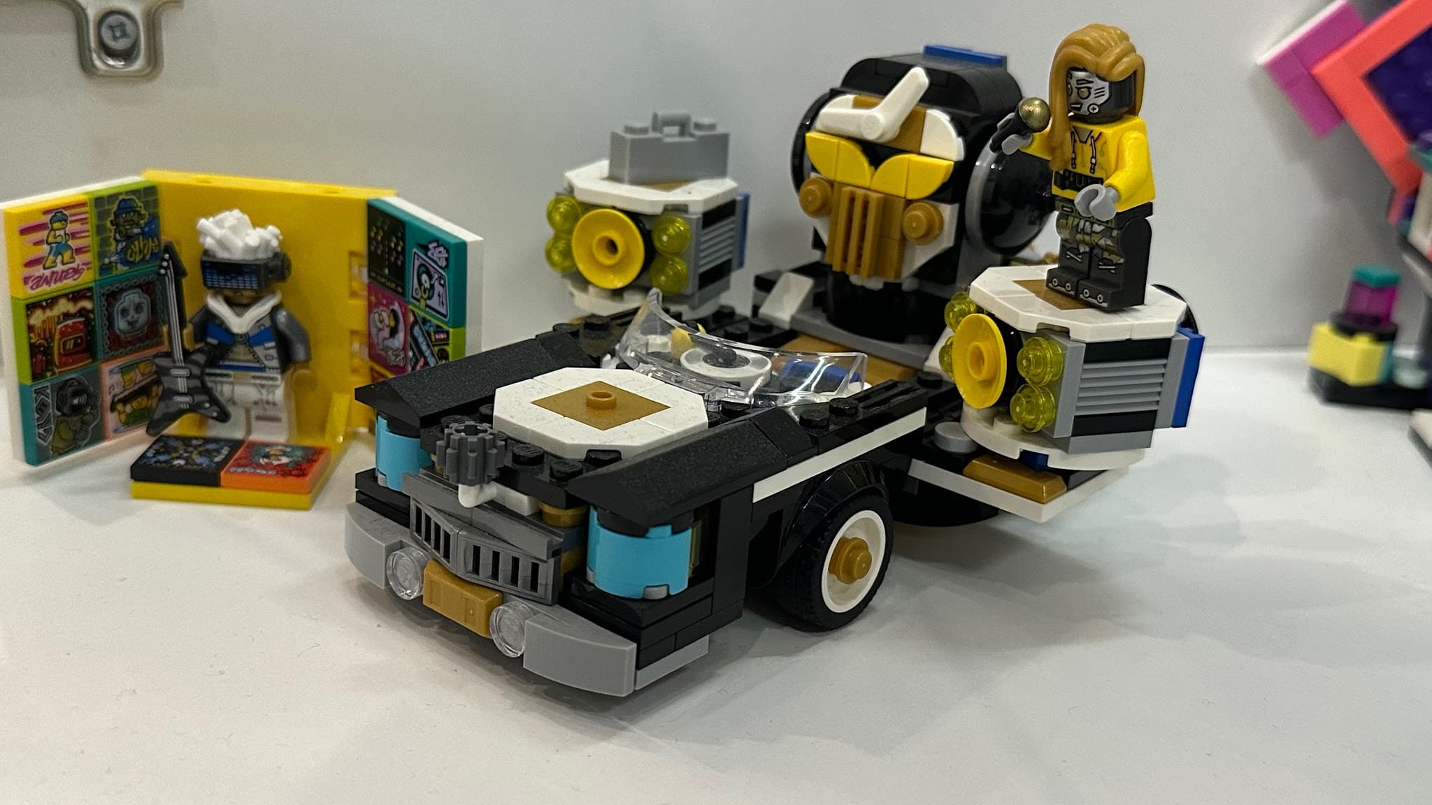 LEGO 43112 Robo HipHop Car