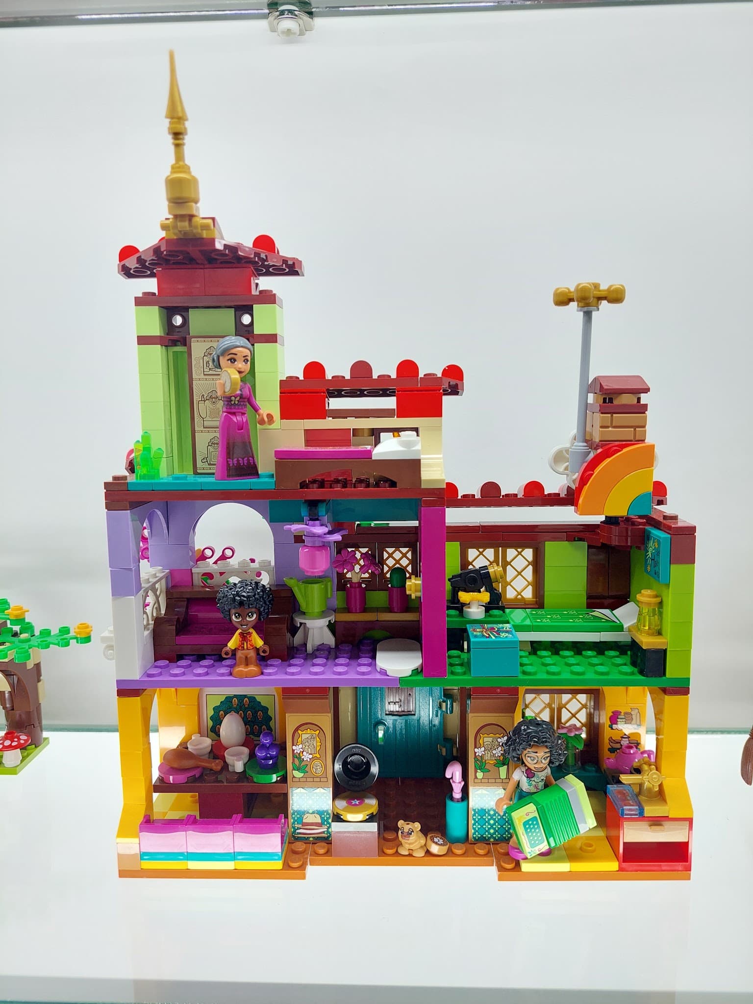 LEGO 43202 The Madrigal House