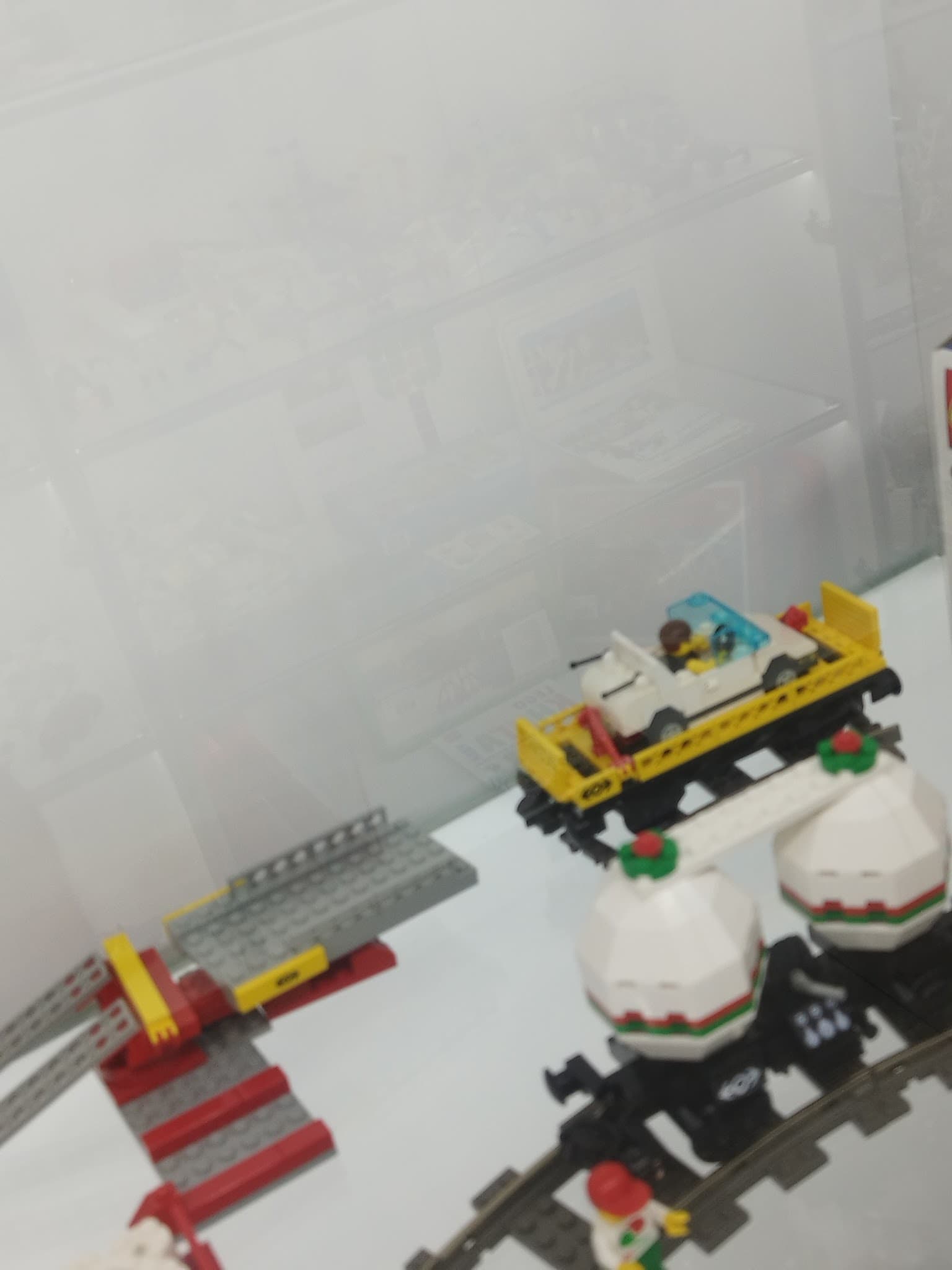 LEGO 4544 Car Transport Wagon with Car