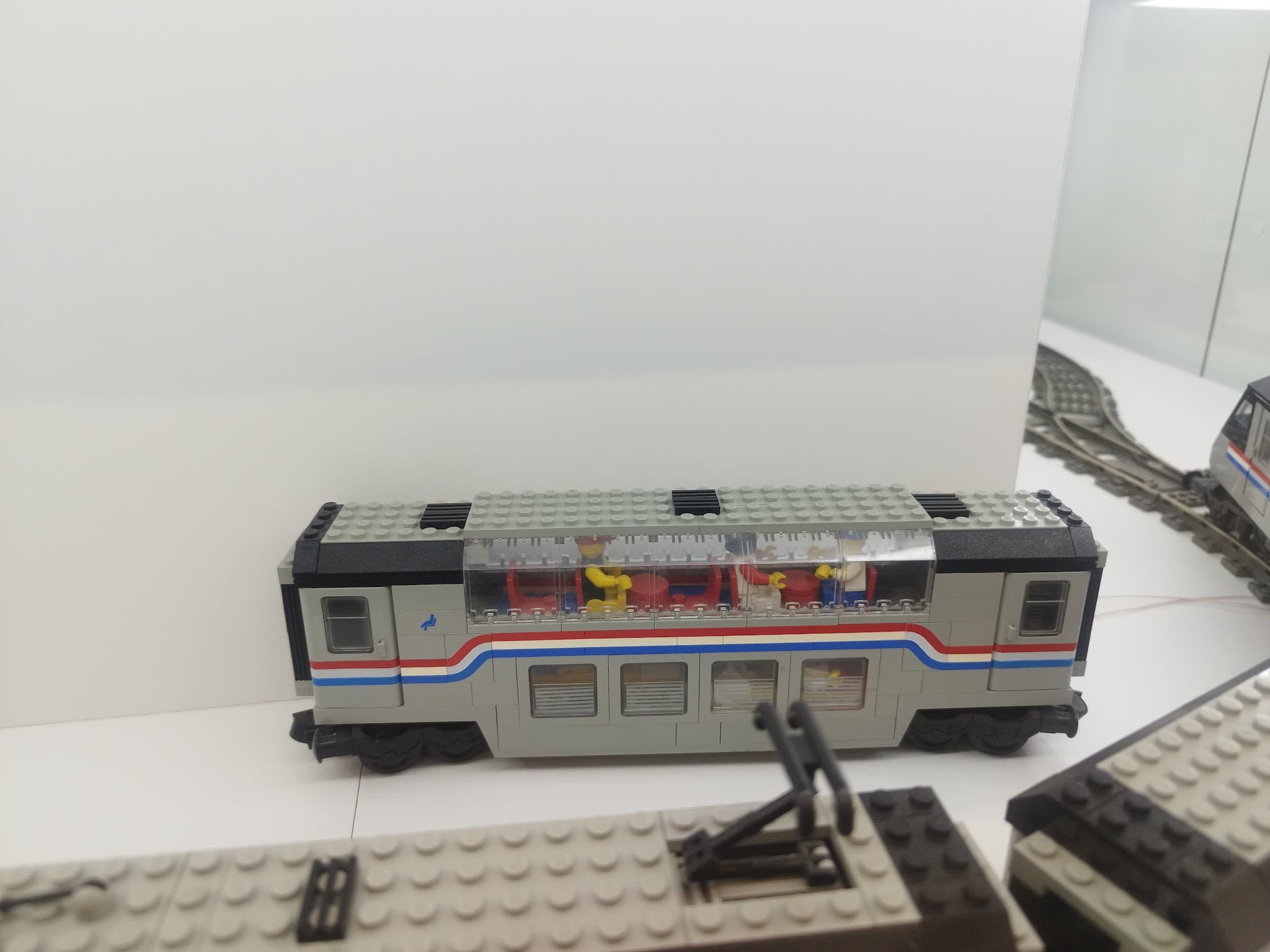 LEGO 4547 Railroad Club Car