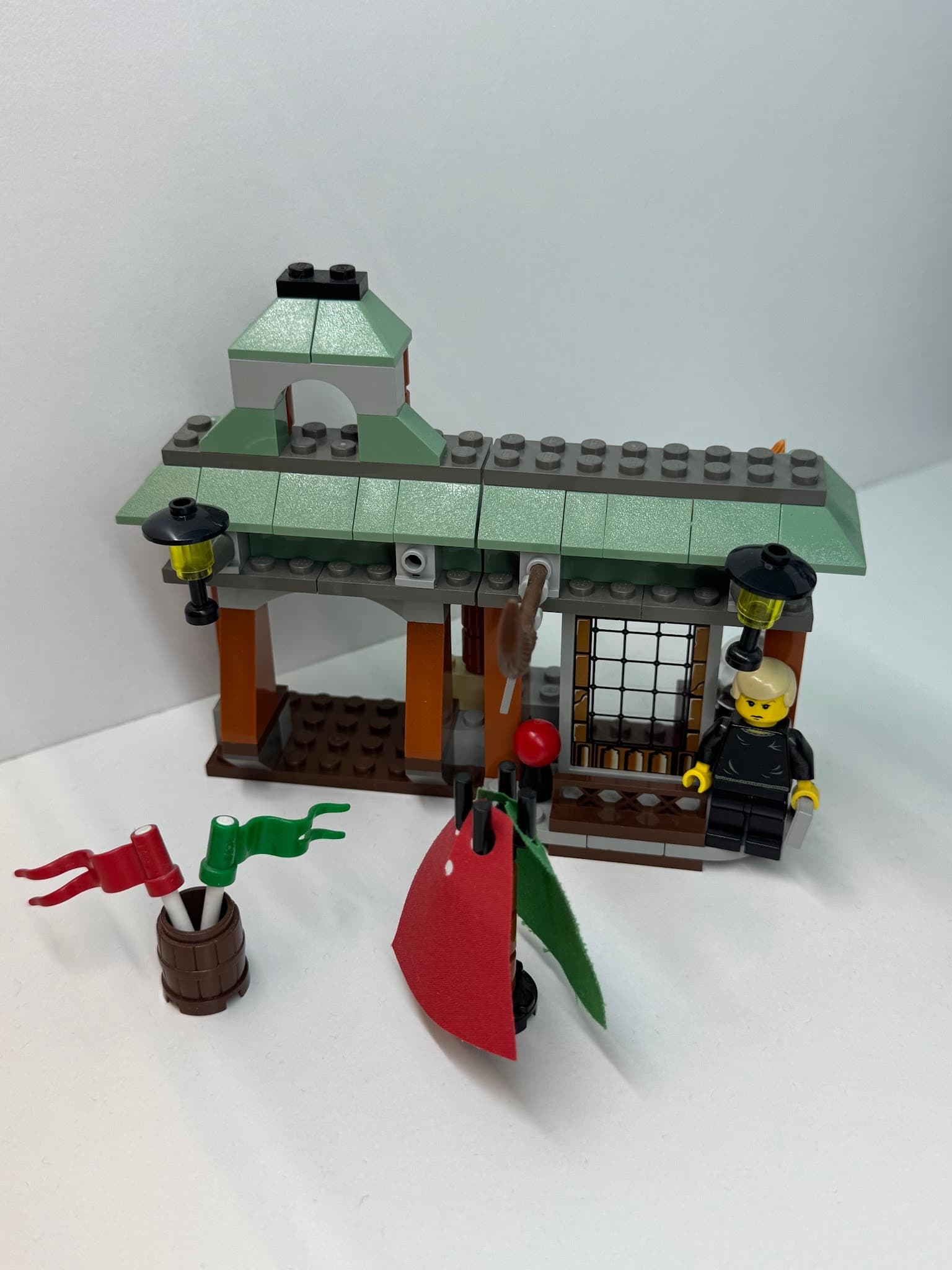 LEGO 4719 Quality Quidditch Supplies