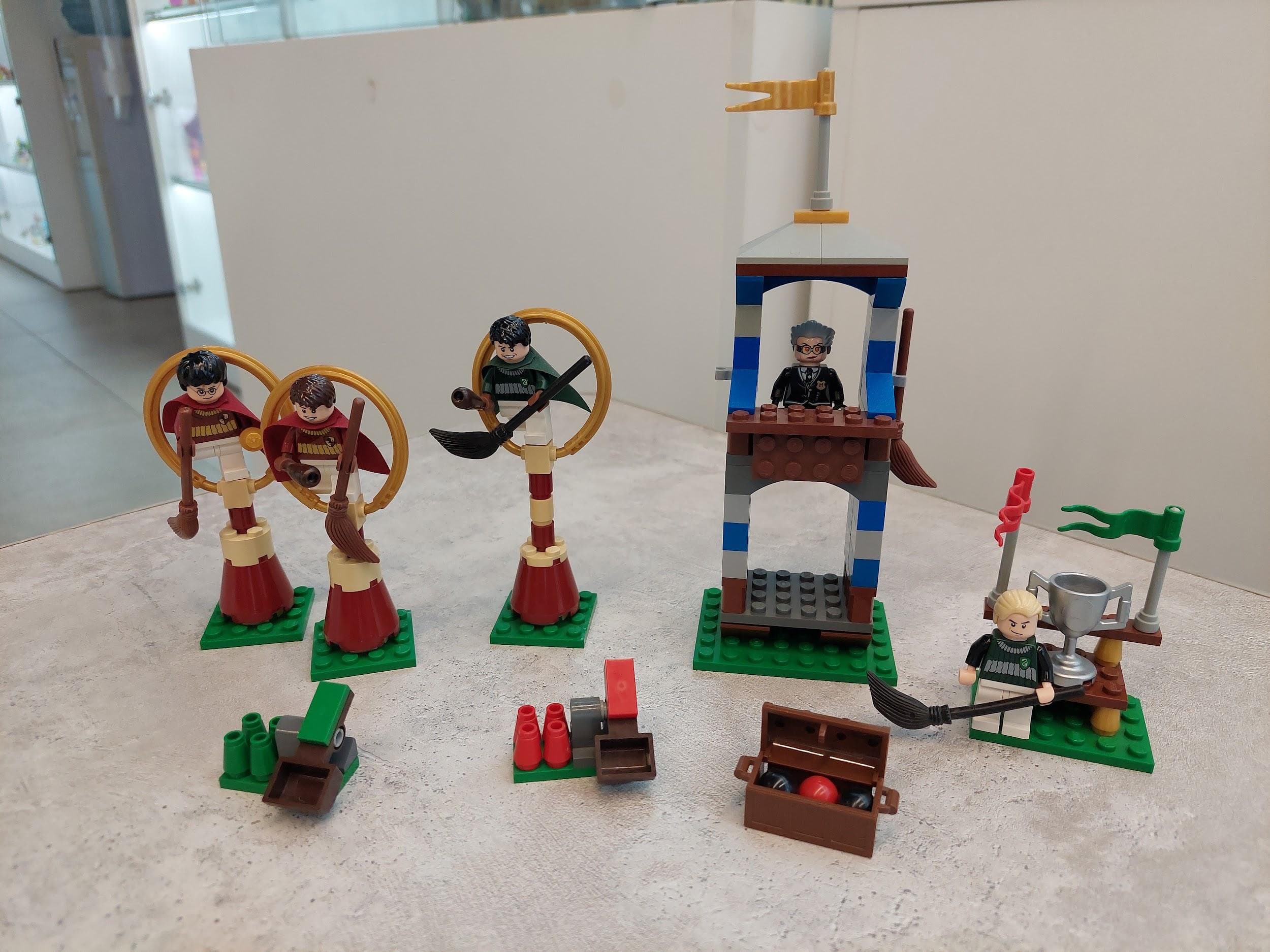 LEGO 4737 Quidditch Match