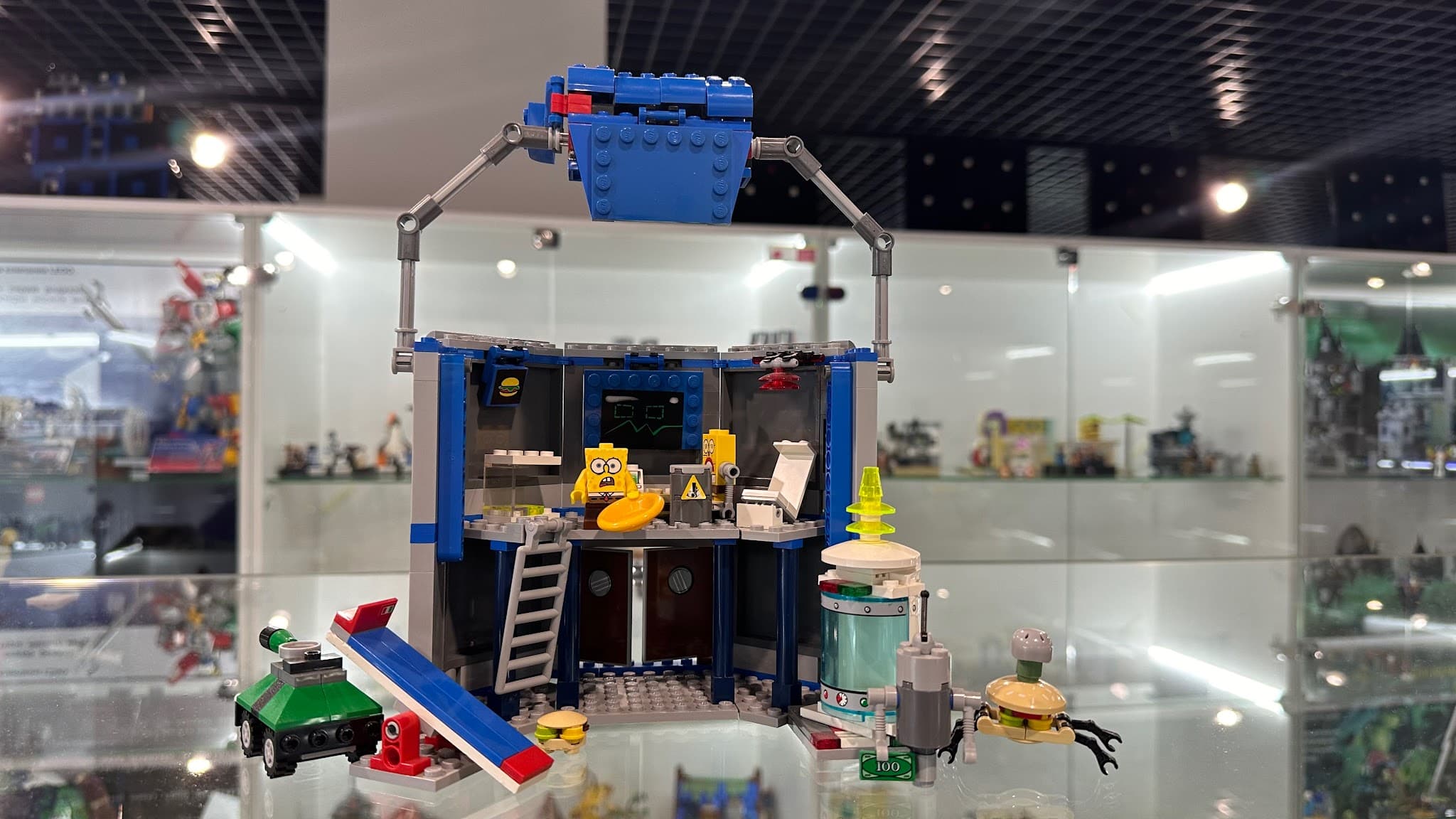 LEGO 4981 The Chum Bucket