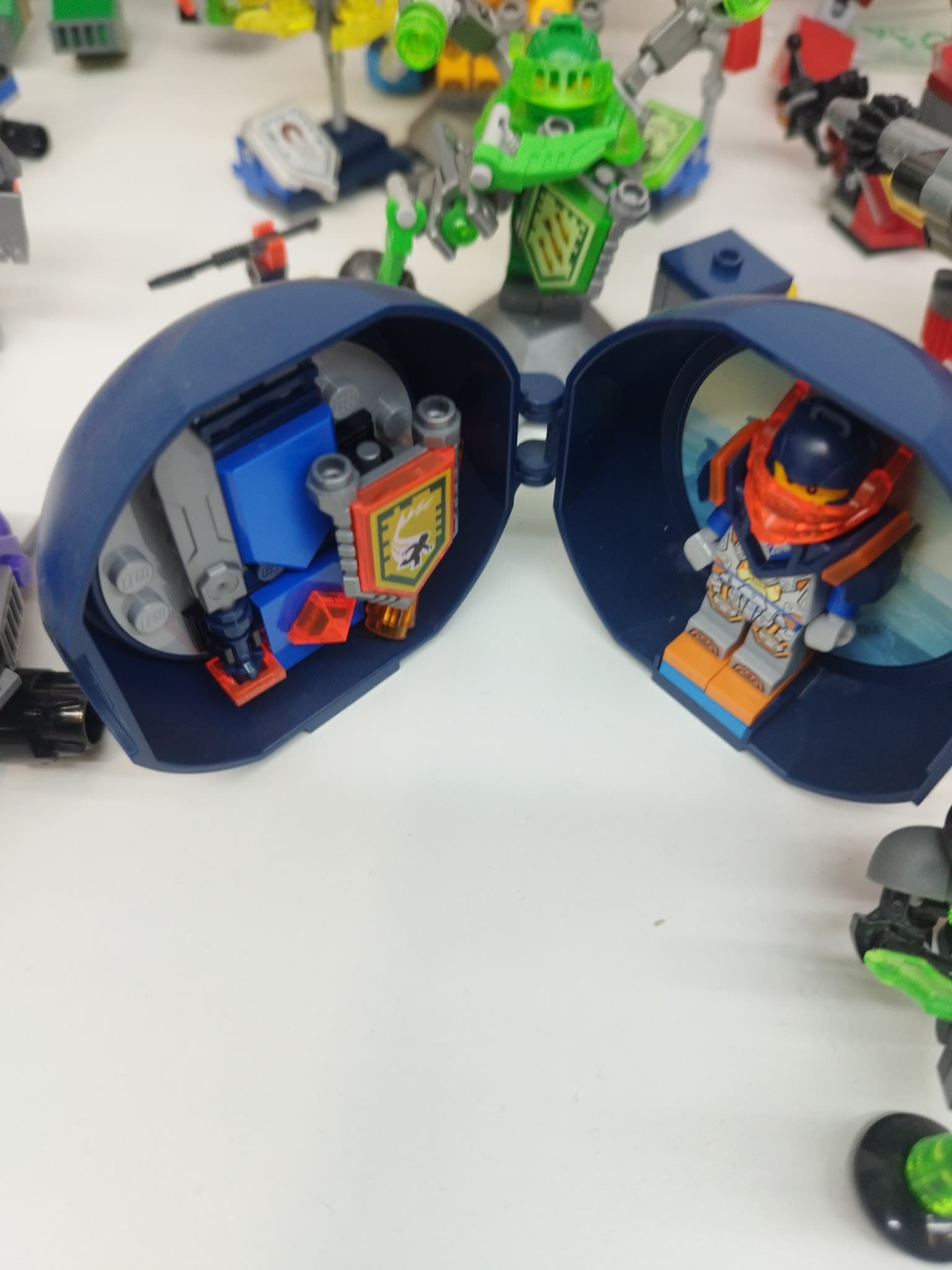 LEGO 5004914 Armor Pod