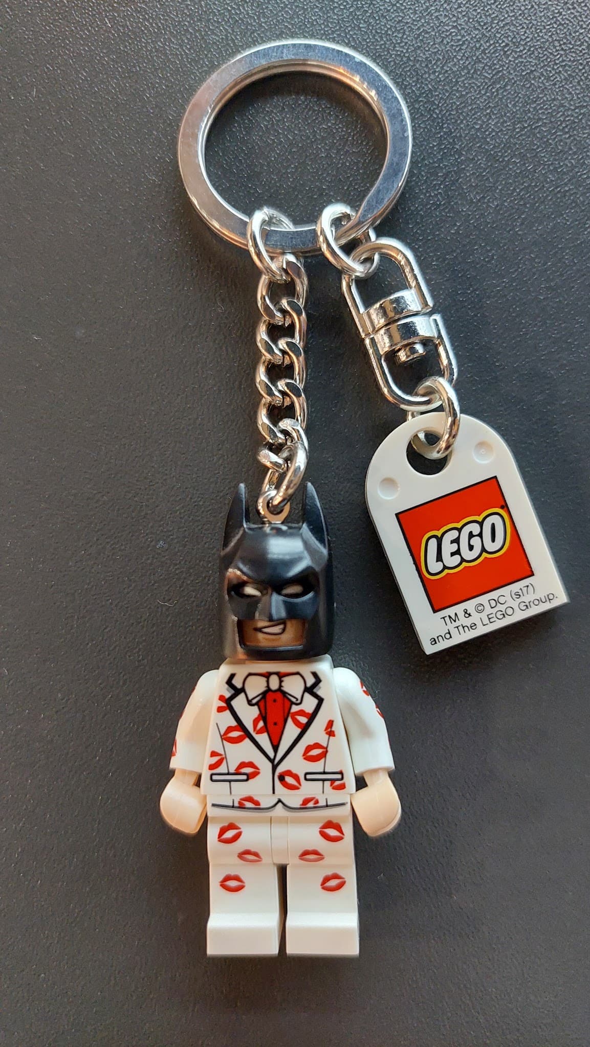 LEGO 5004928 Kiss Kiss Tuxedo Batman Key Chain