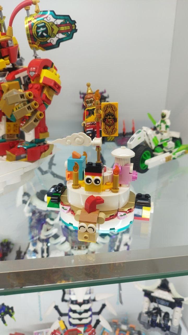 LEGO 5007952 Monkie Kid 5th Anniversary Cake
