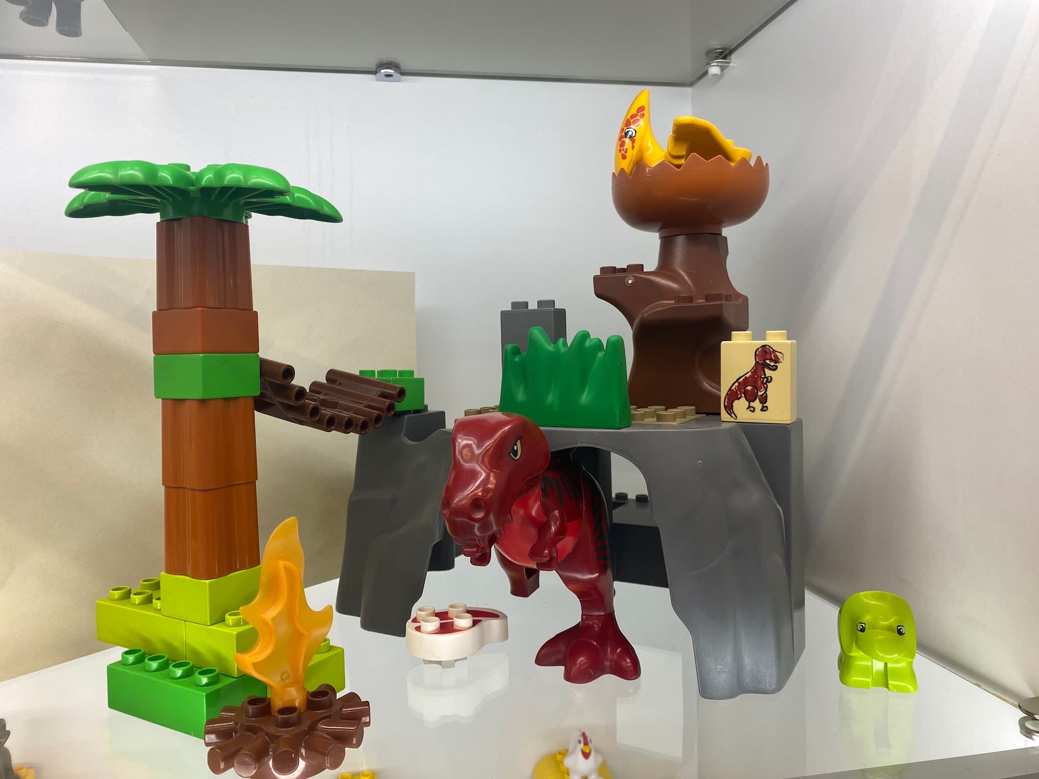 LEGO 5598 Dino Valley