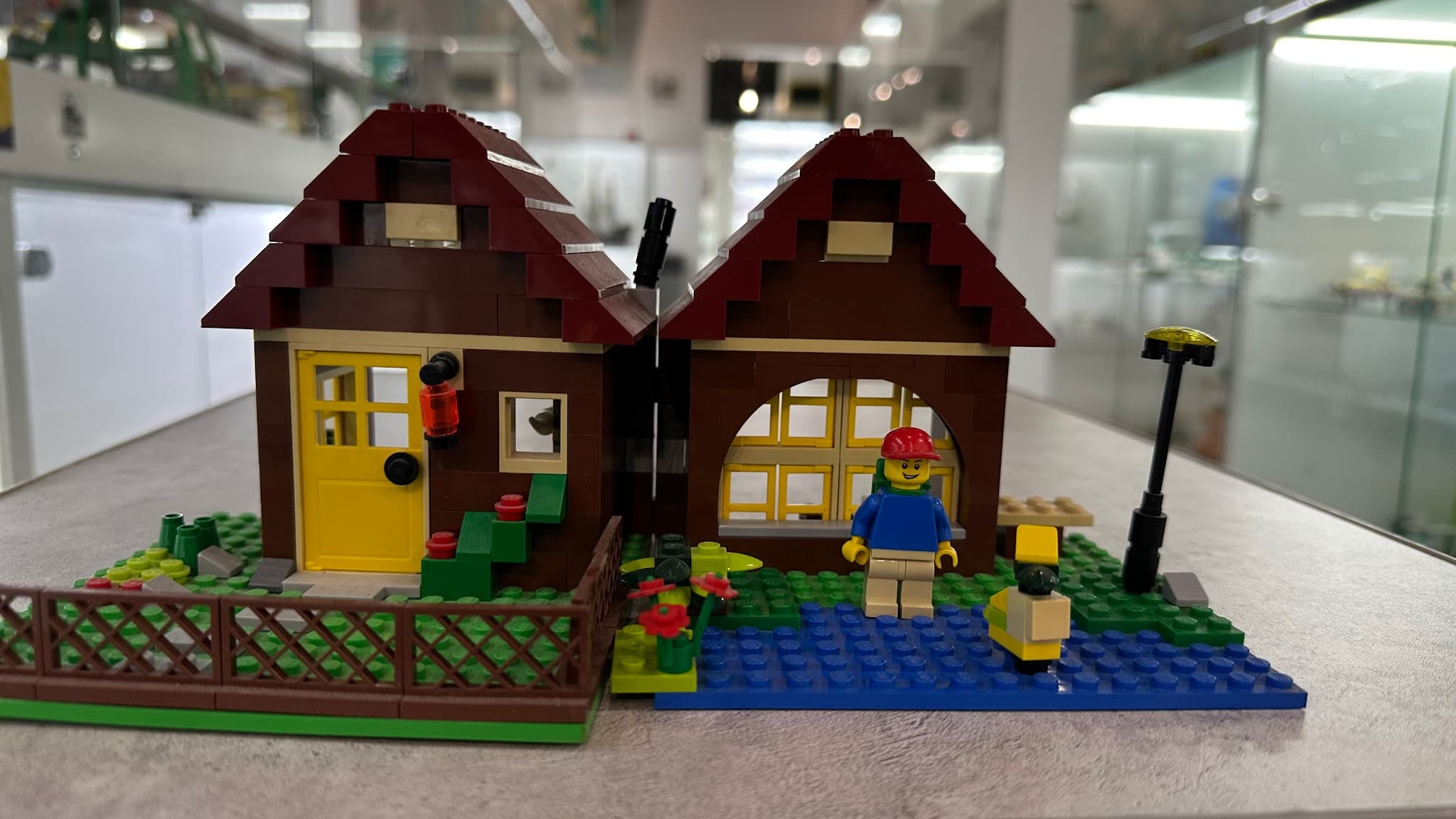 LEGO 5766 Log Cabin
