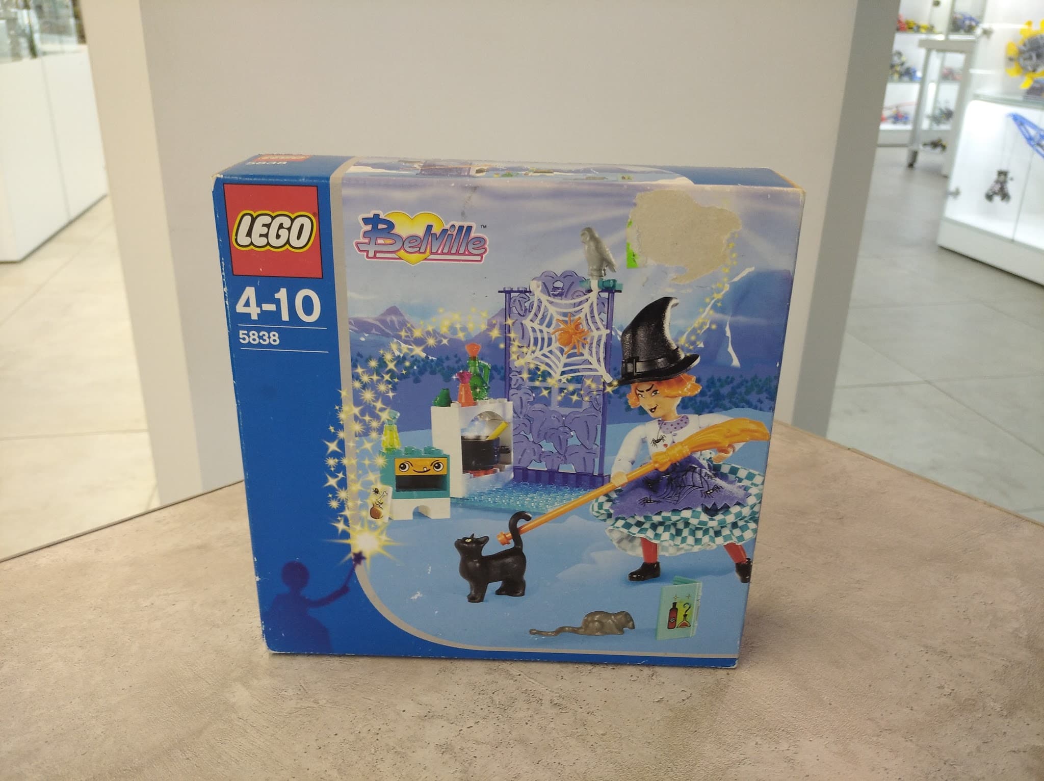 LEGO 5838 The Wicked Madam Frost
