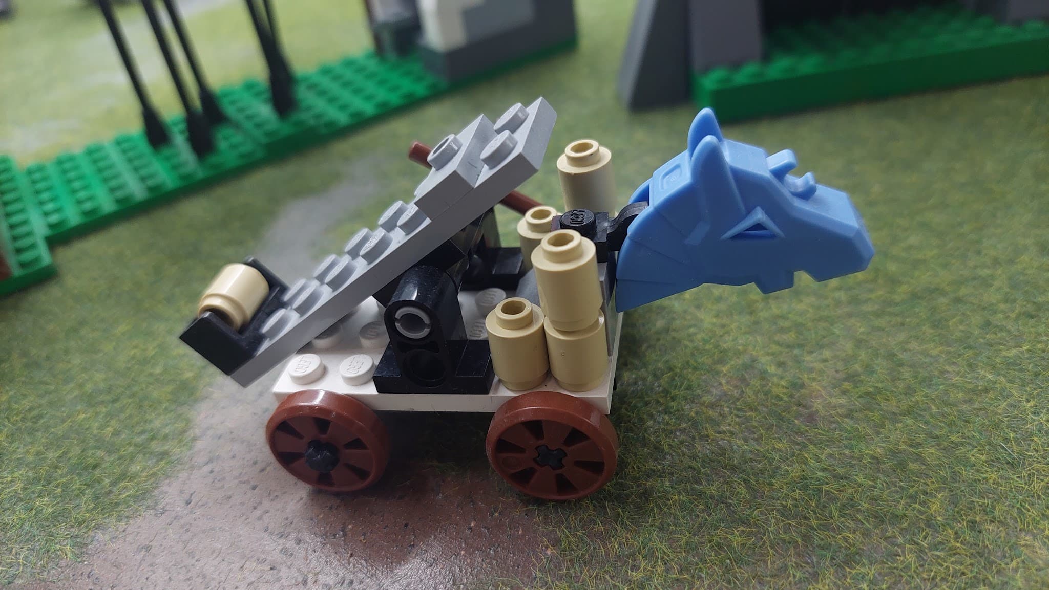 LEGO 5994 Catapult