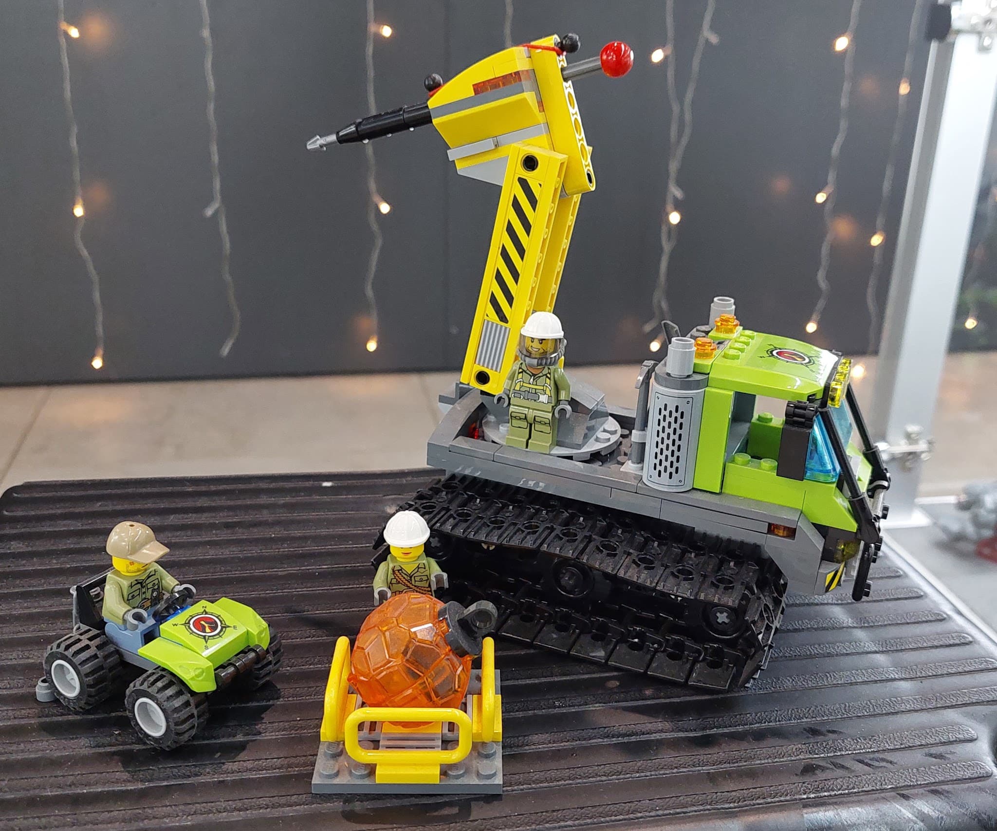 LEGO 60122 Volcano Crawler