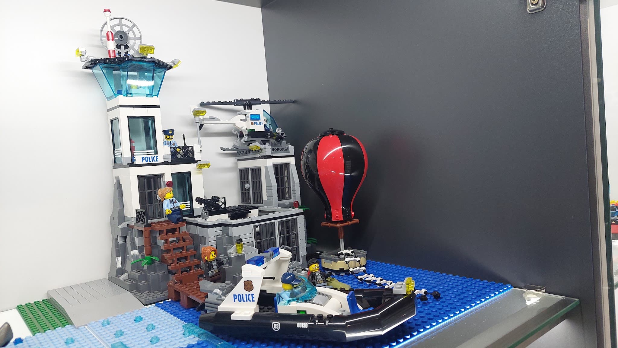 LEGO 60130 Prison Island