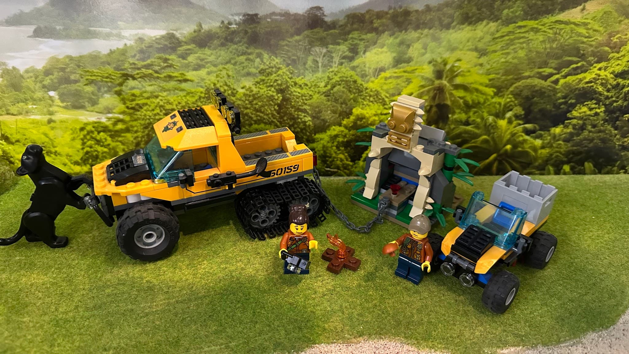 LEGO 60159 Jungle Halftrack Mission