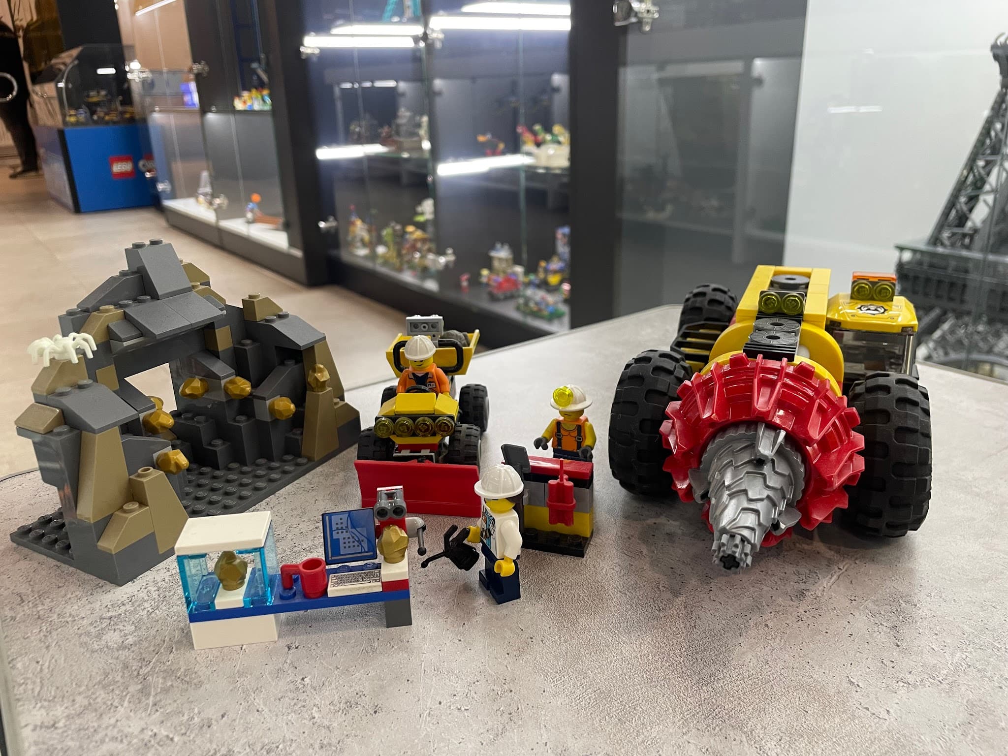LEGO 60186 Mining Heavy Driller