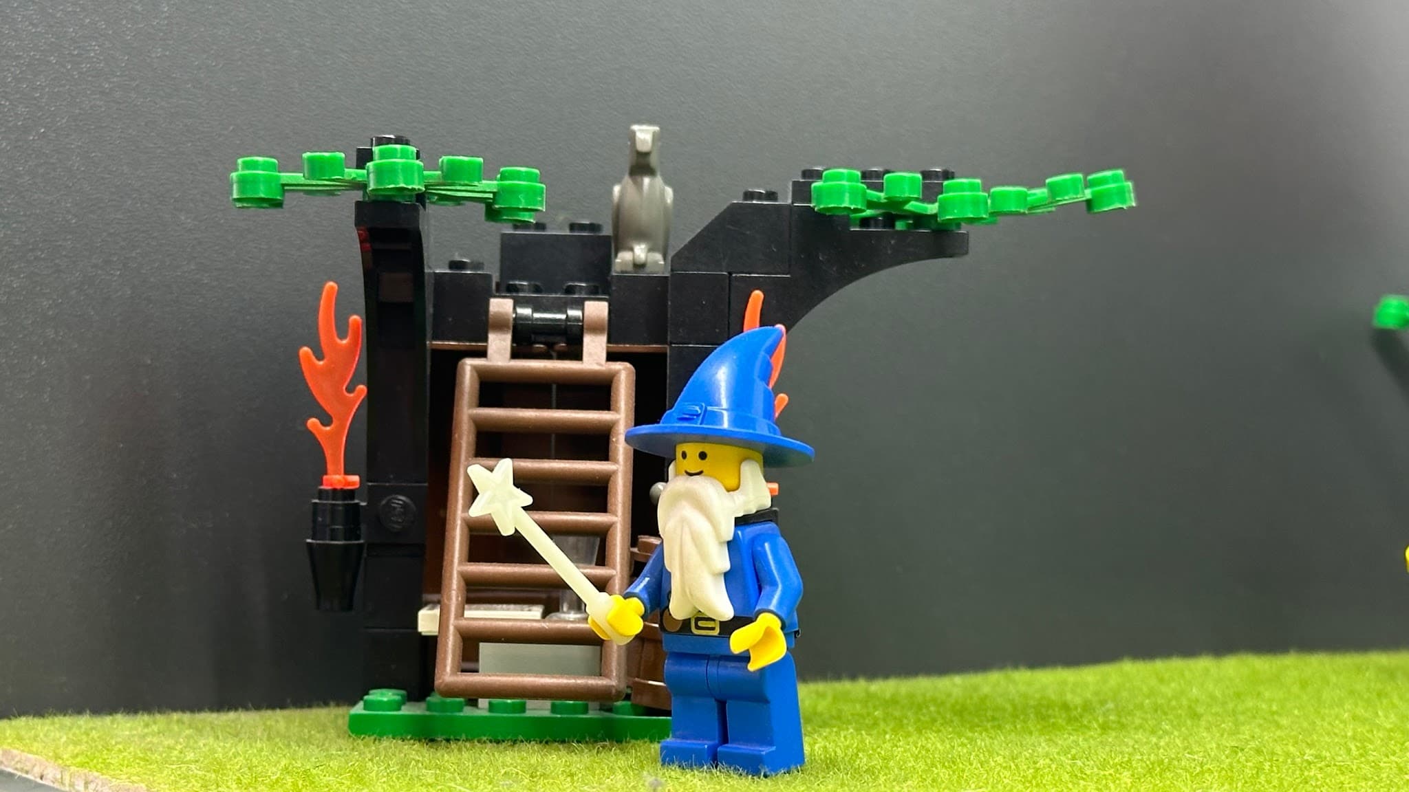 LEGO 6020 Magic Shop