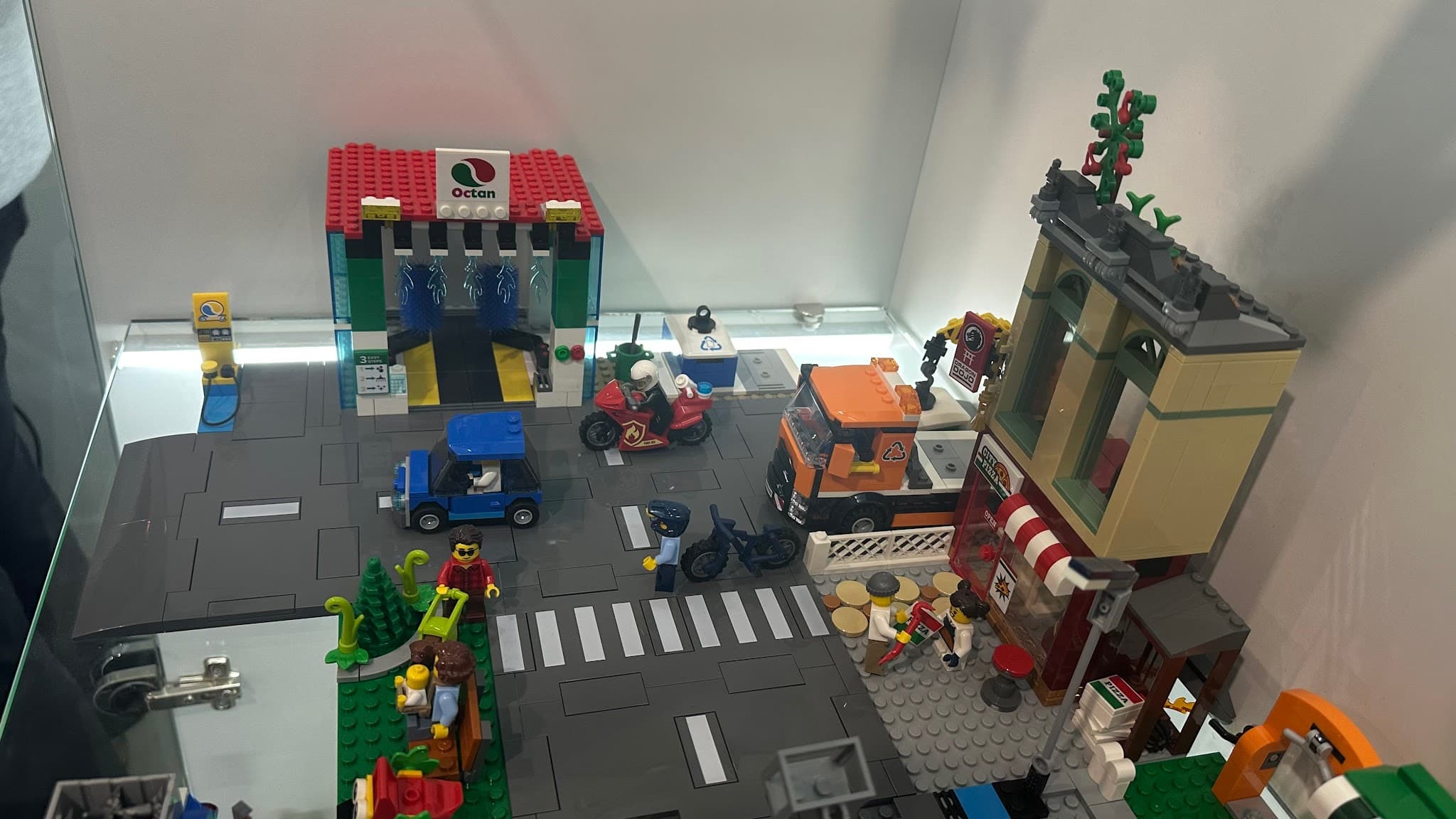 LEGO 60292 Town Centre