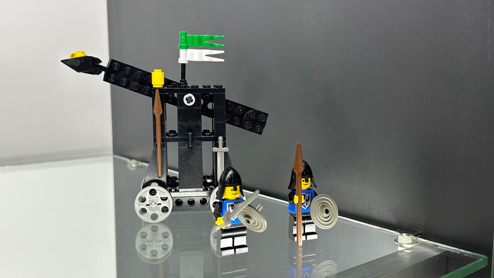 LEGO 6030 Catapult