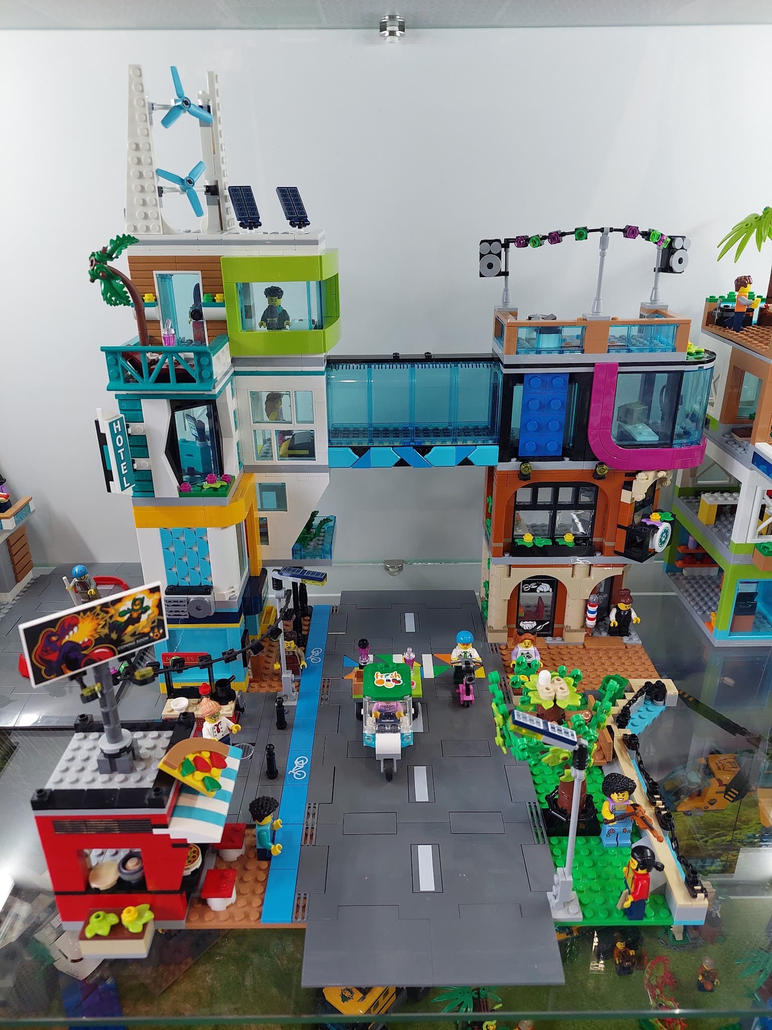 LEGO 60380 Downtown