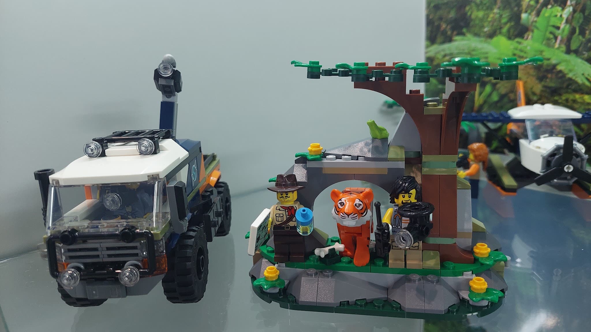 LEGO 60426 Jungle Explorer Truck