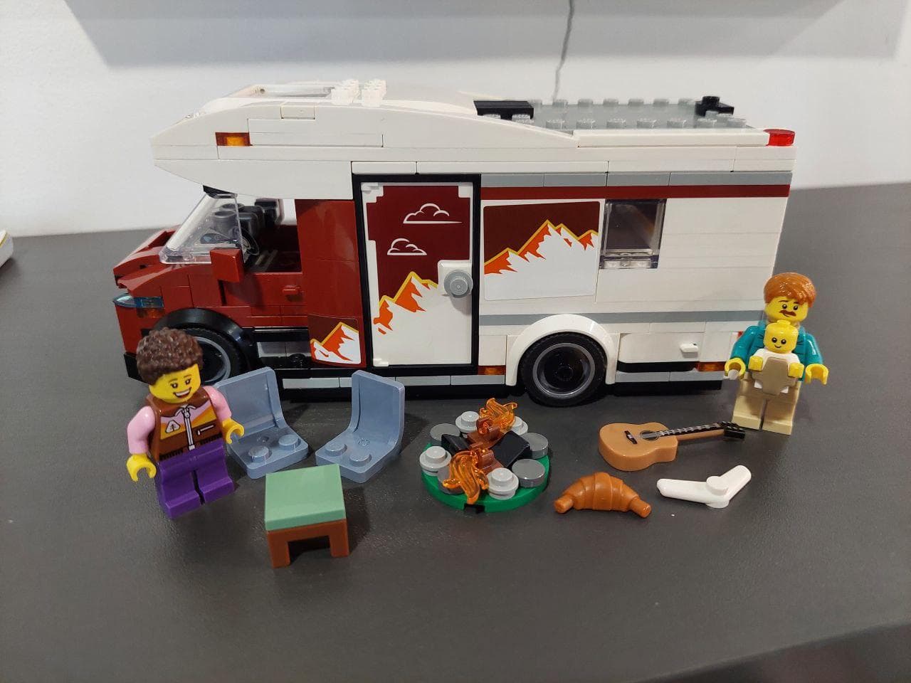 LEGO 60454 Holiday Camper Van