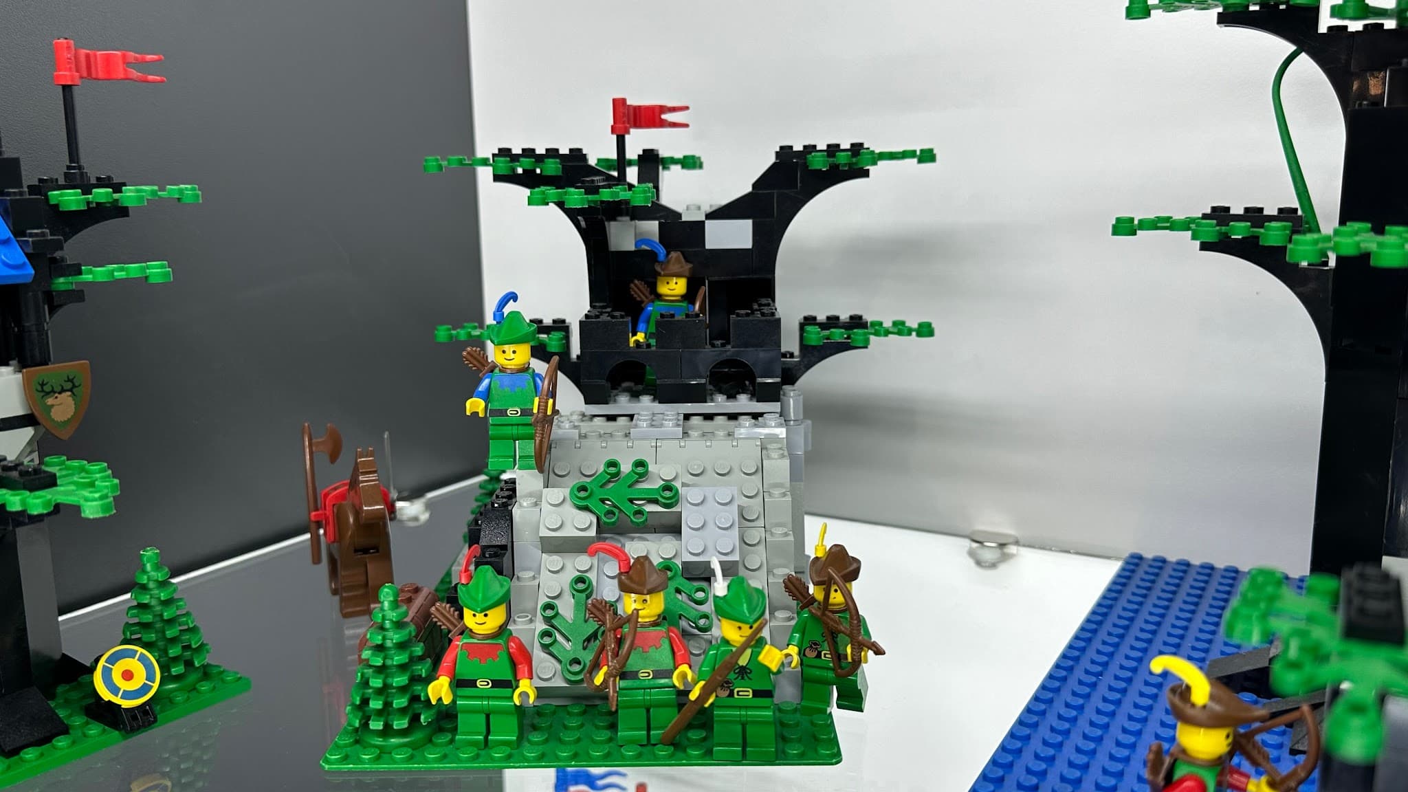 LEGO 6066 Camouflaged Outpost