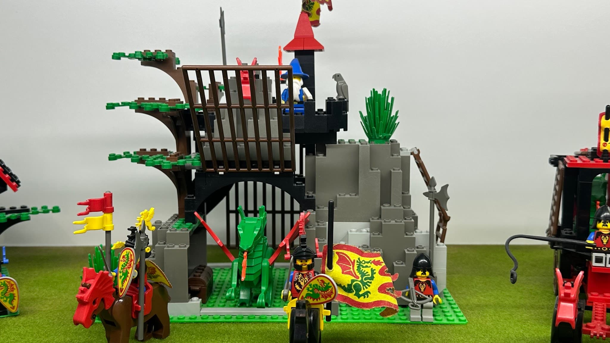 LEGO 6076 Dark Dragon's Den