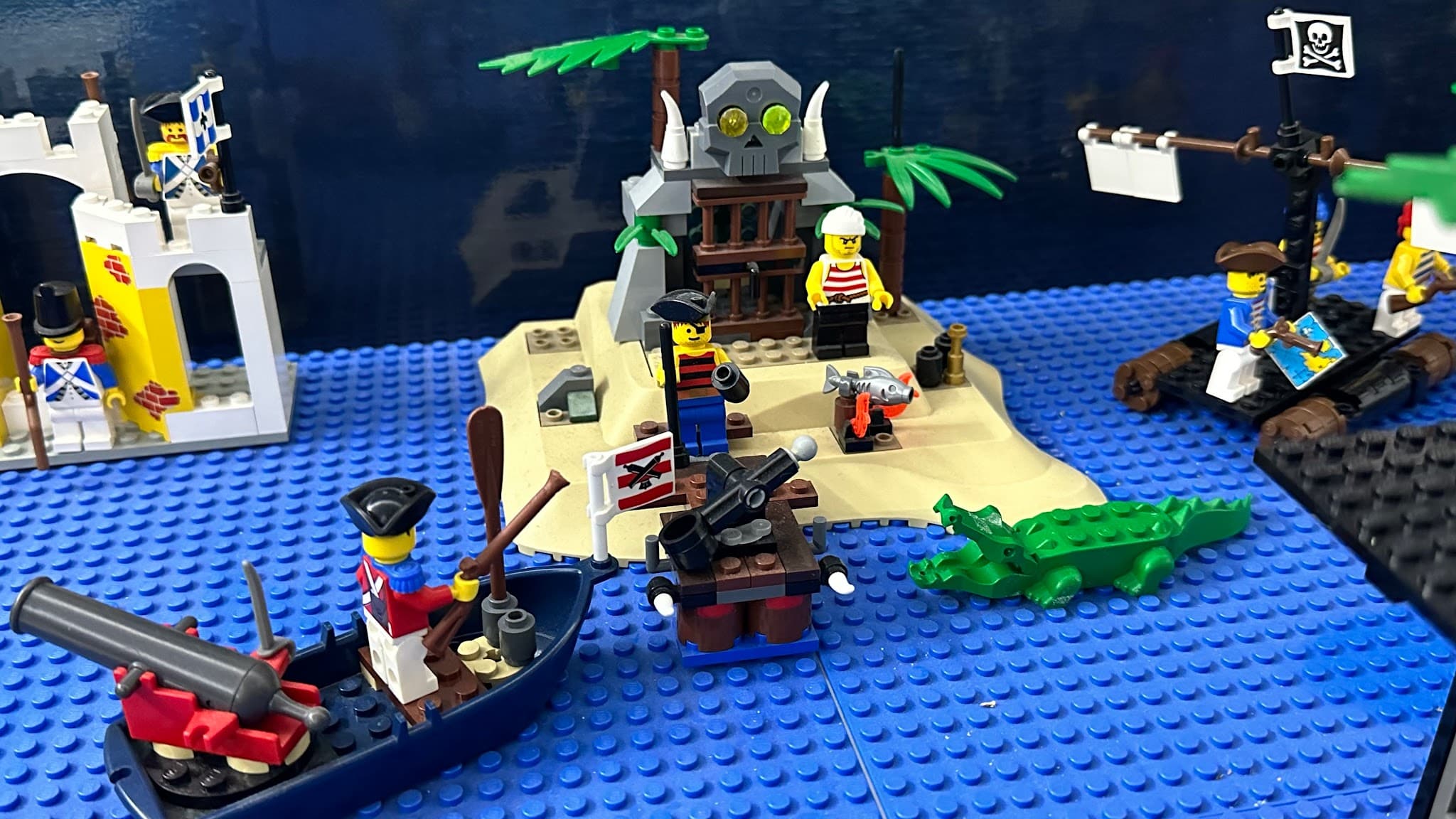 LEGO 6241 Loot Island