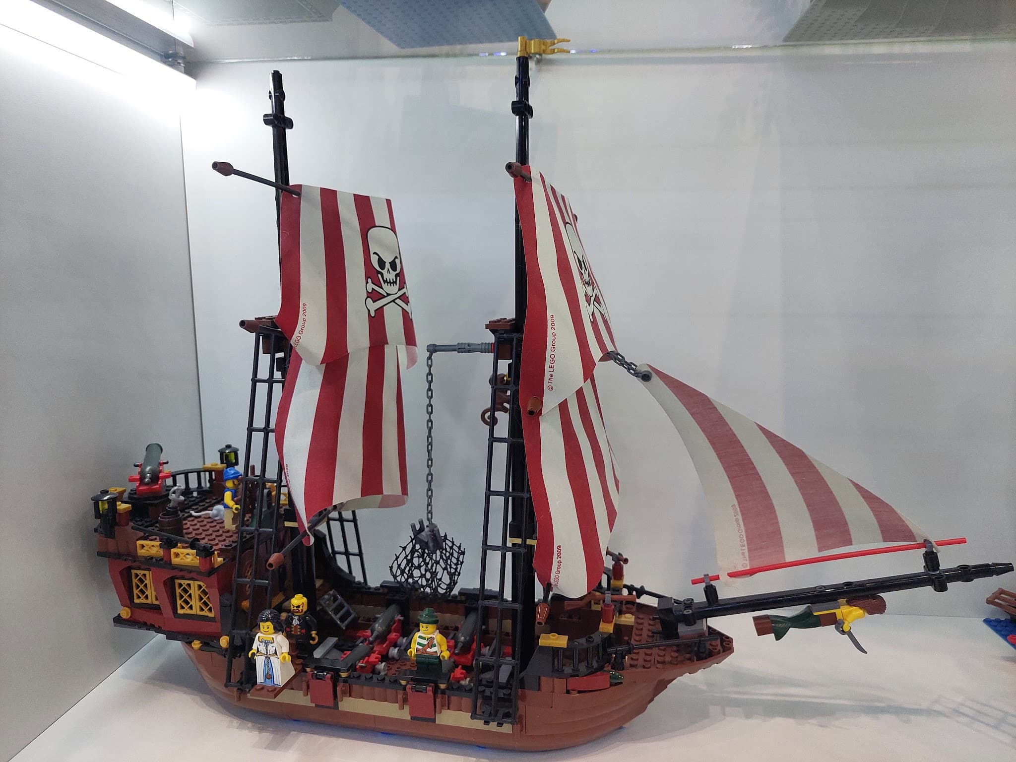 LEGO 6243 Brickbeard's Bounty