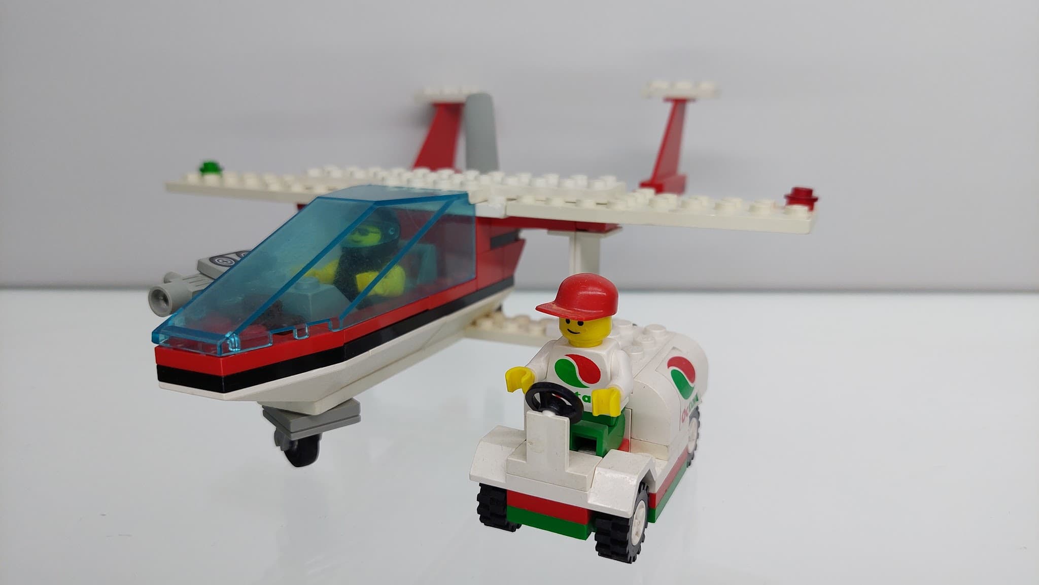 LEGO 6341 Gas and Go Flyer