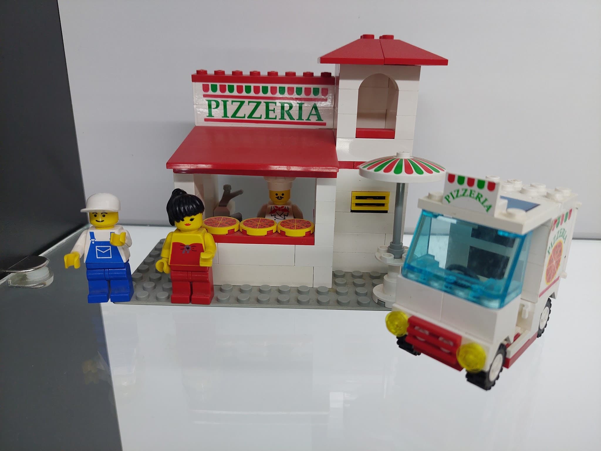 LEGO 6350 Pizza To Go