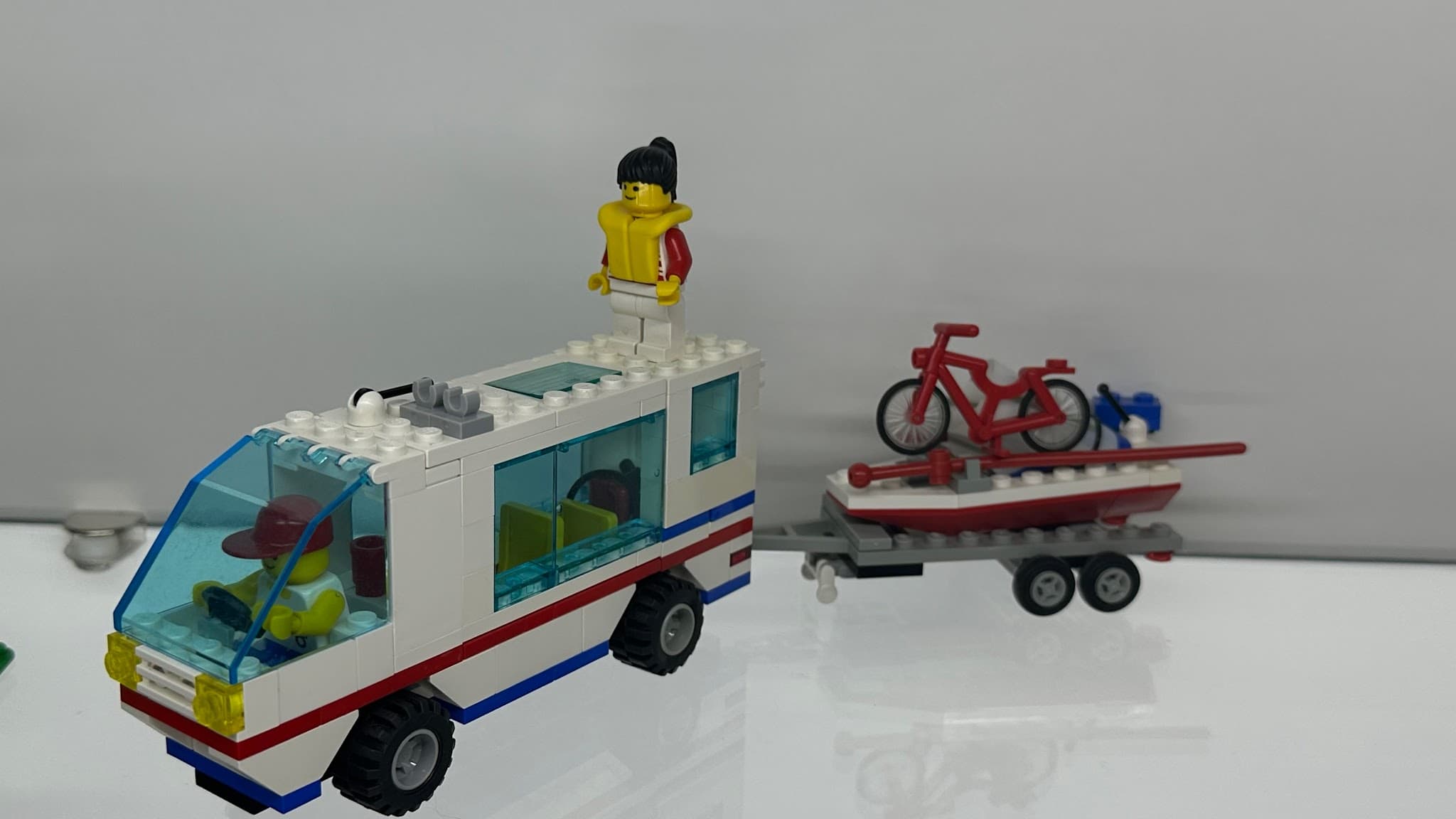 LEGO 6351 Surf N' Sail Camper