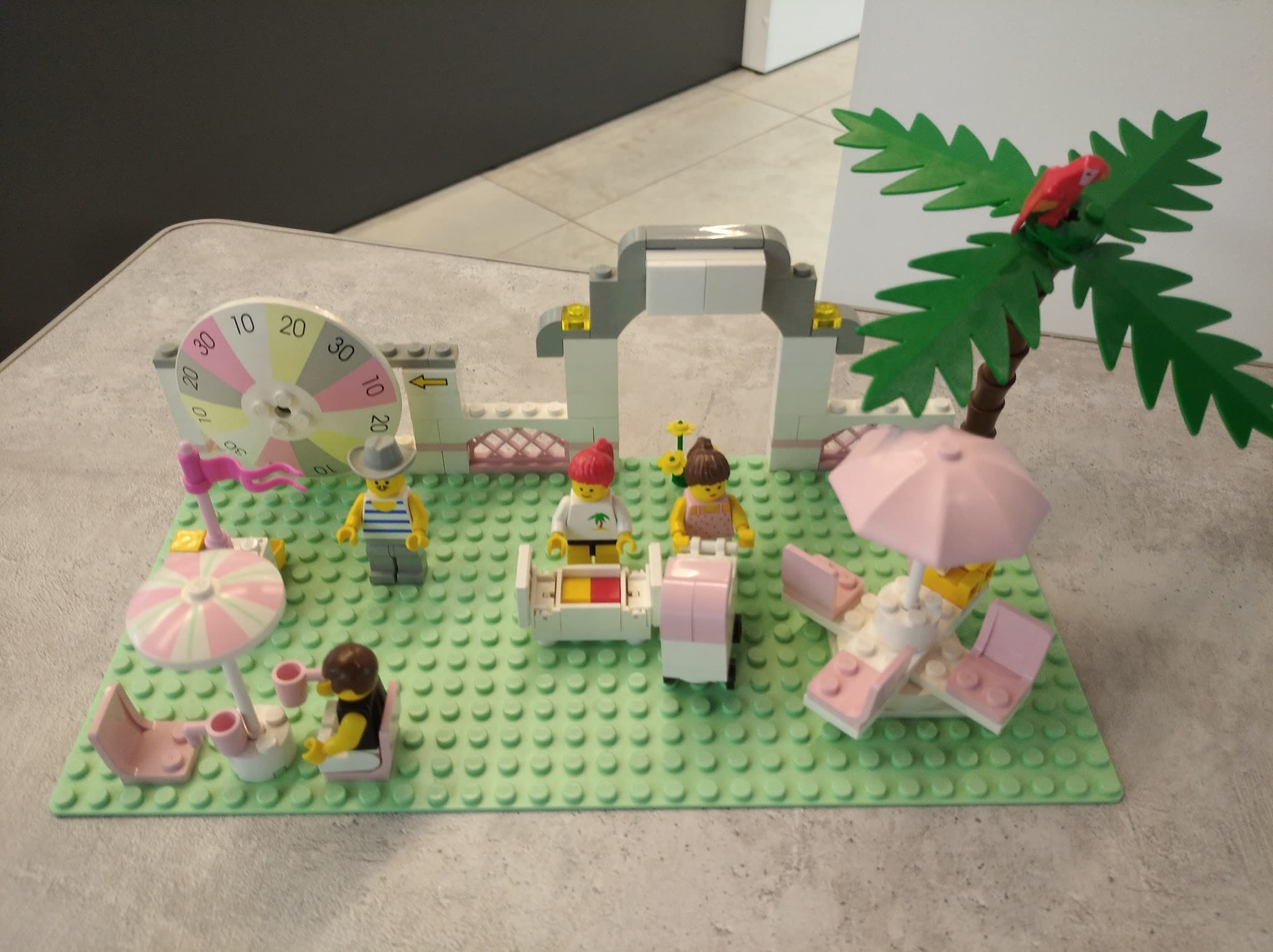 LEGO 6409 Island Arcade