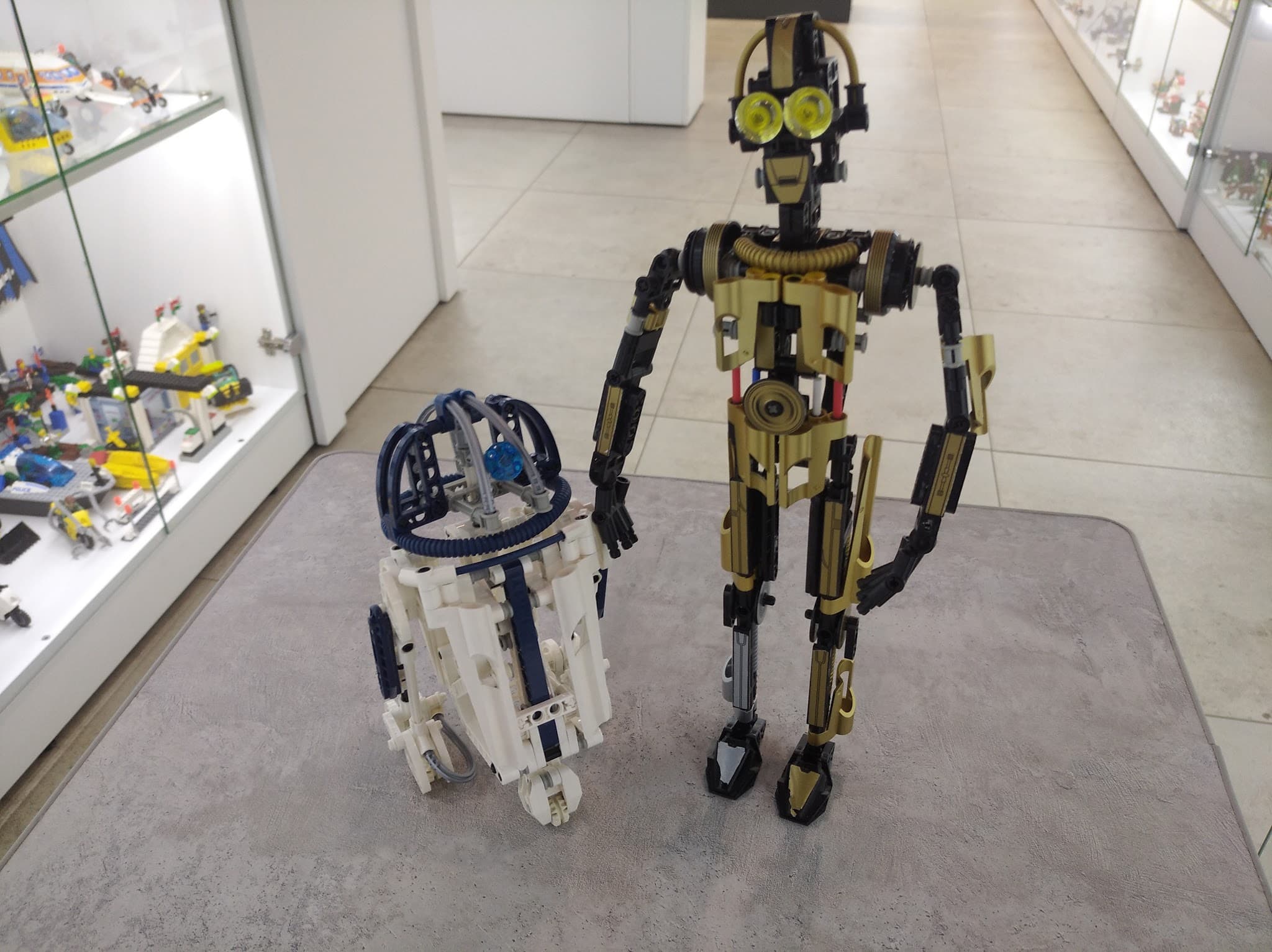 LEGO 65081 R2-D2 / C-3PO Droid Collectors Set