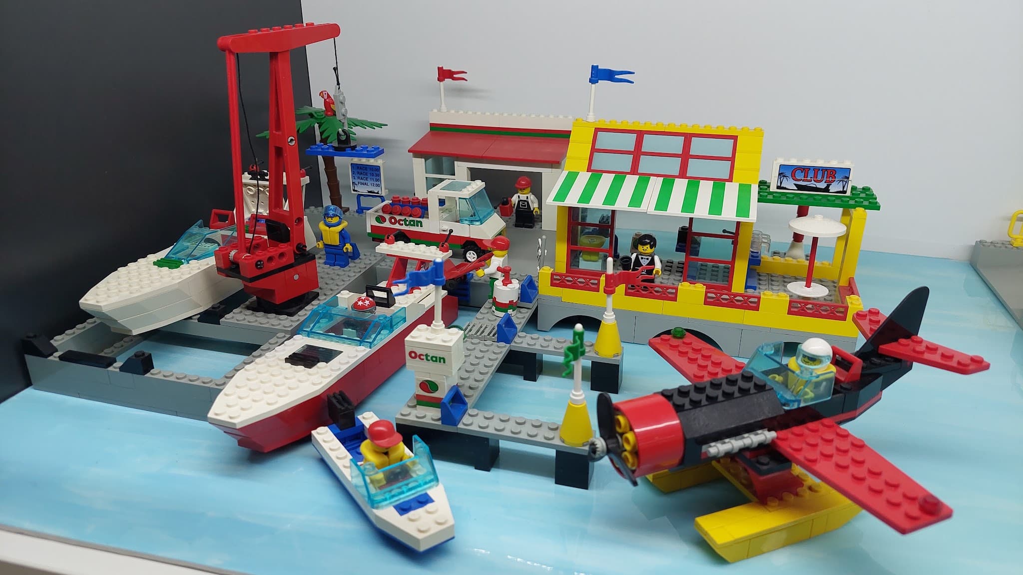 LEGO 6543 Sail N' Fly Marina