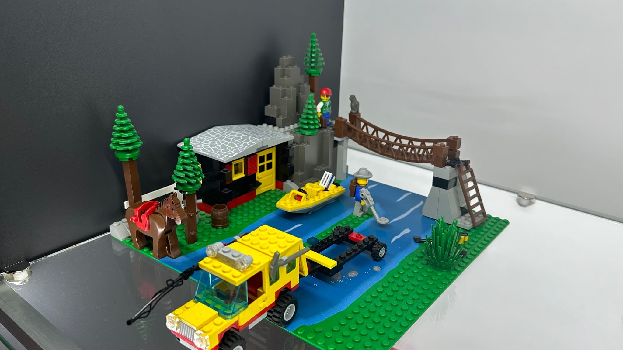 LEGO 6552 Rocky River Retreat