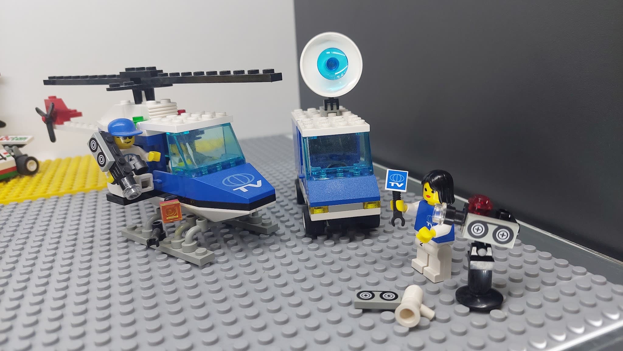 LEGO 6553 Crisis News Crew
