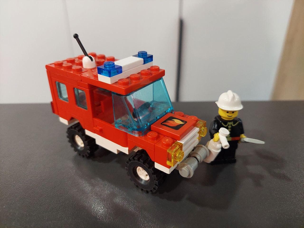 LEGO 6643 Fire Chief's Truck