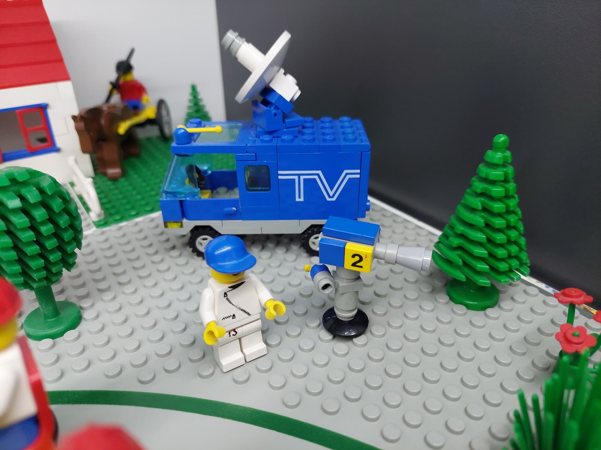 LEGO 6661 Mobile TV Studio