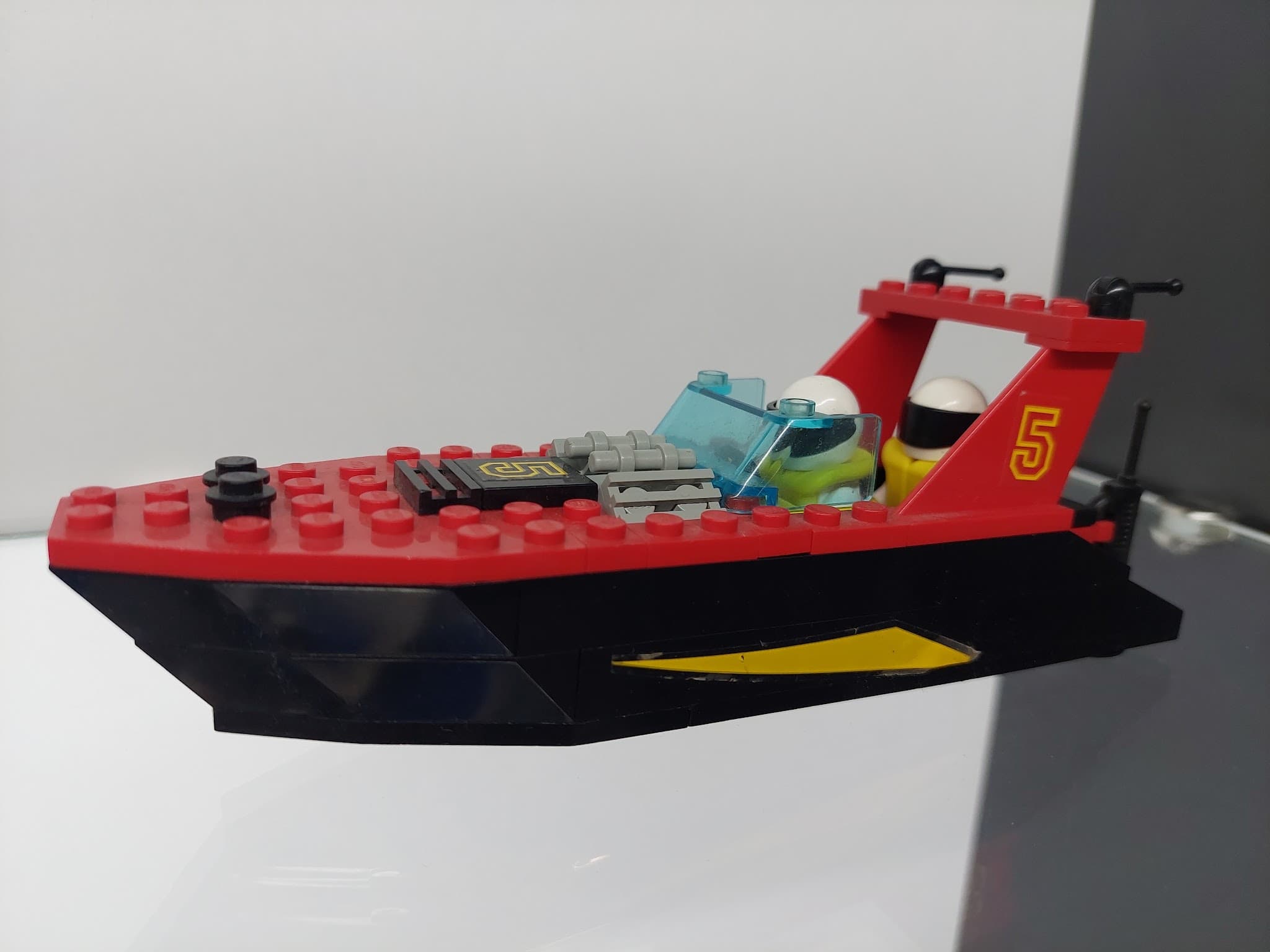 LEGO 6679 Dark Shark