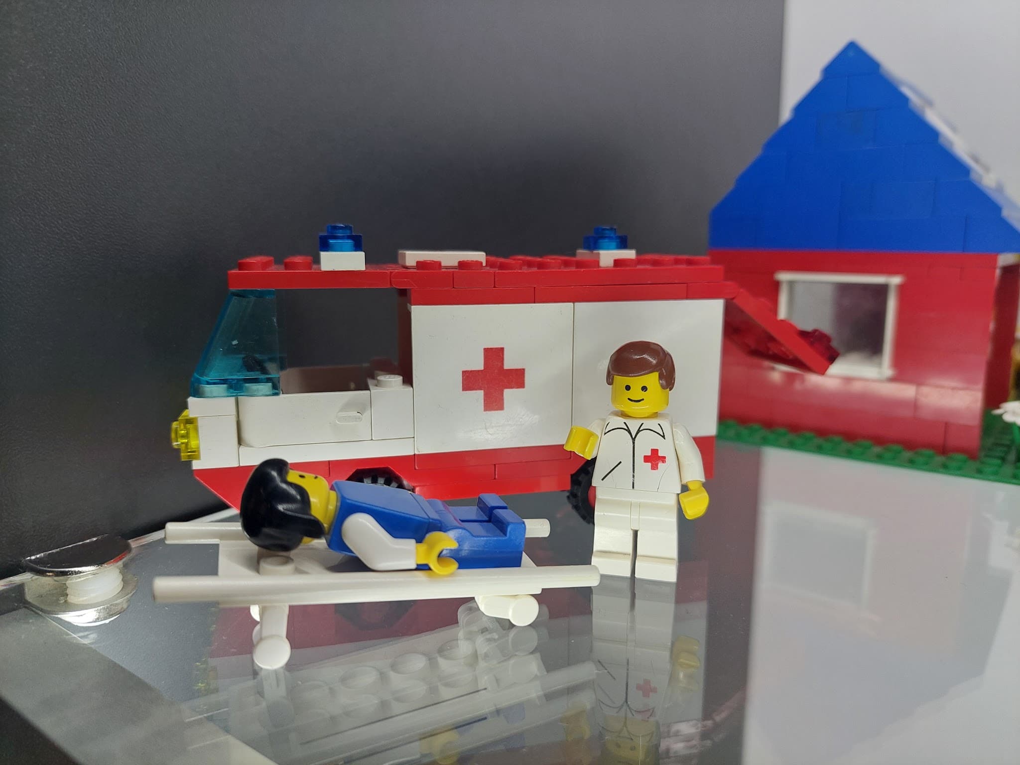 LEGO 6688 Ambulance
