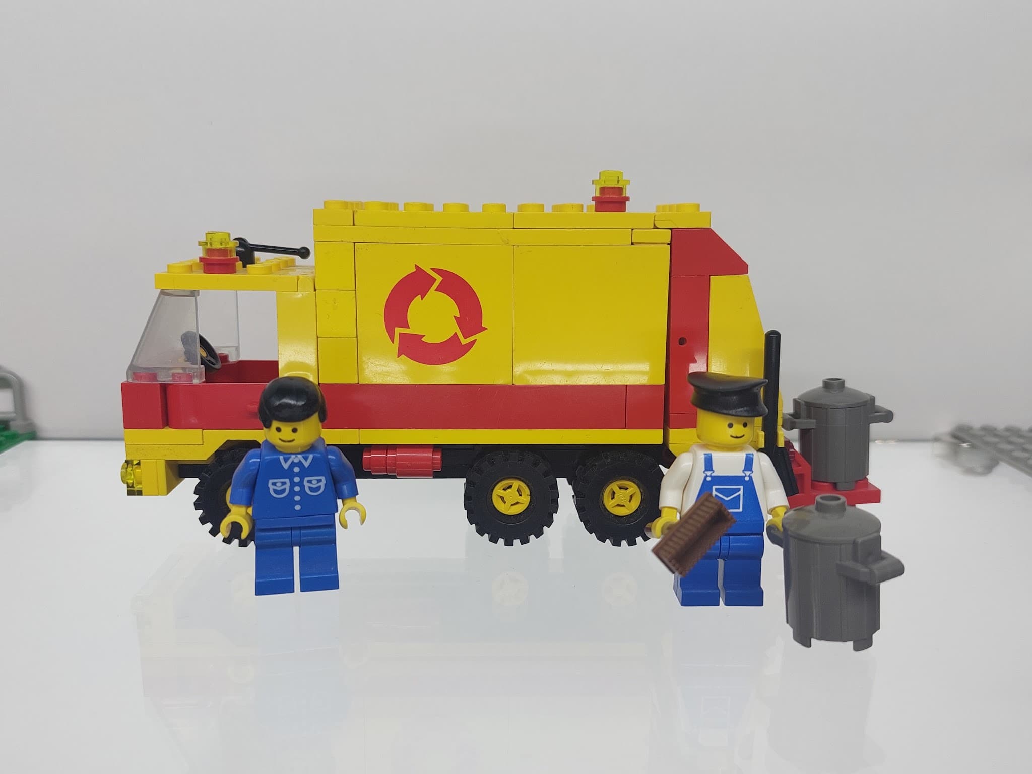 LEGO 6693 Refuse Collection Truck