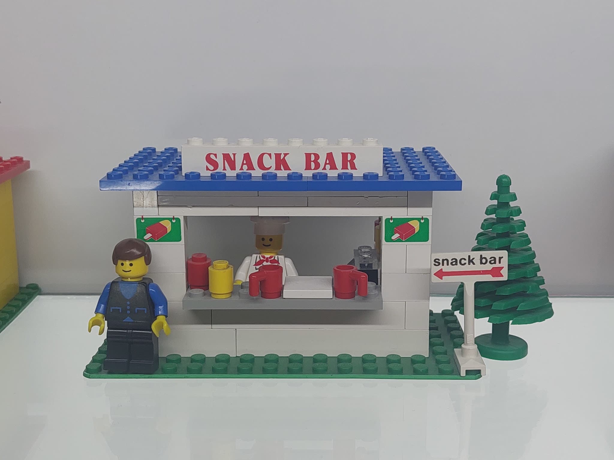 LEGO 675 Snack Bar