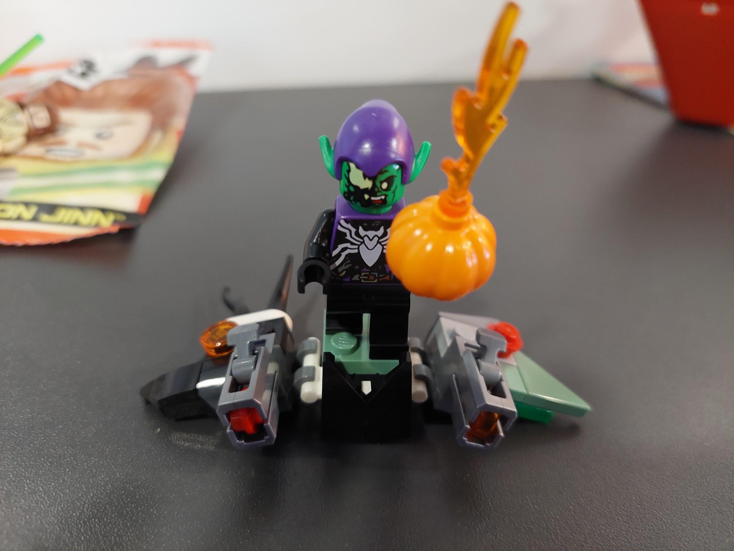 LEGO 682406 Venomised Green Goblin