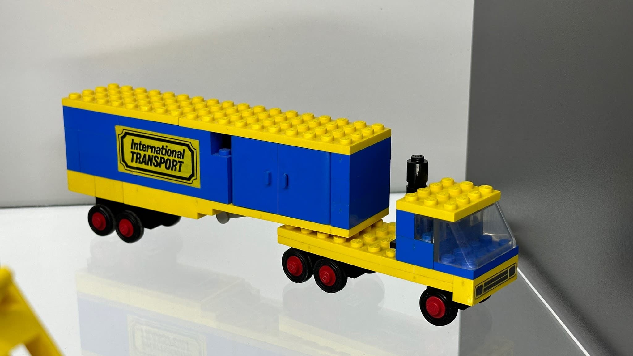 LEGO 694-1 Transport Truck