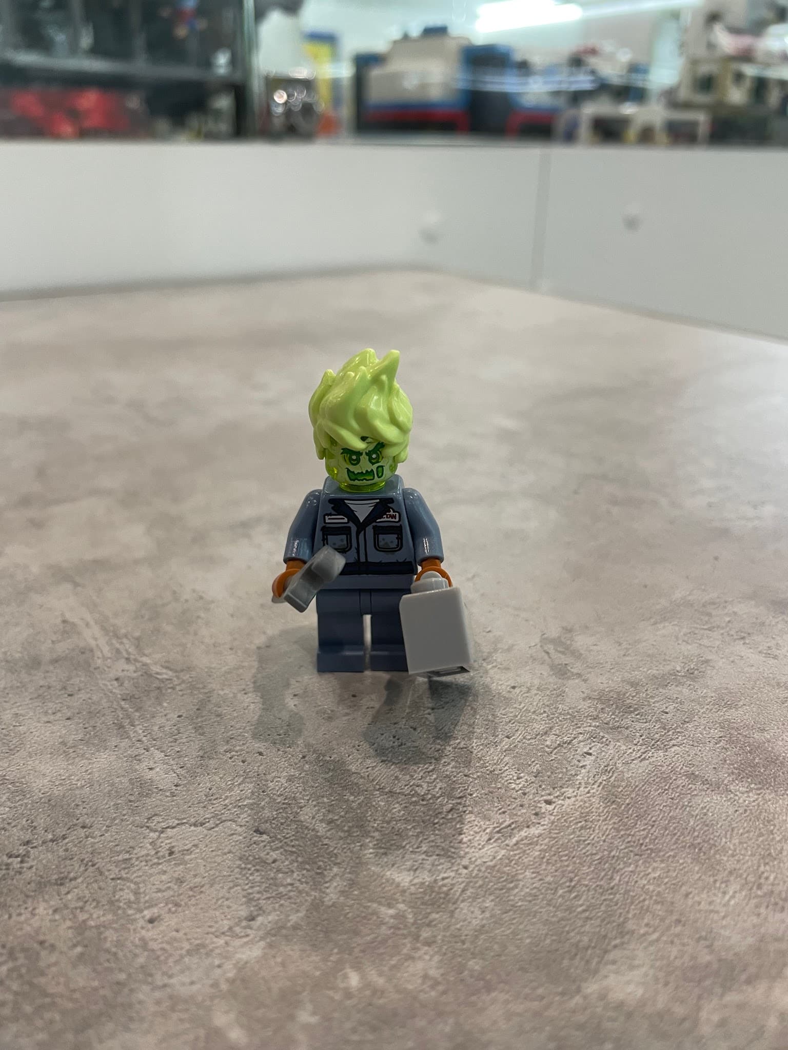 LEGO 702008 Possessed Mechanic