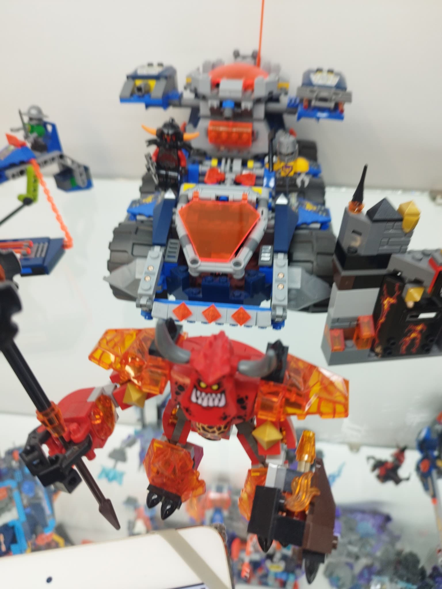 LEGO 70322 Axl's Tower Carrier
