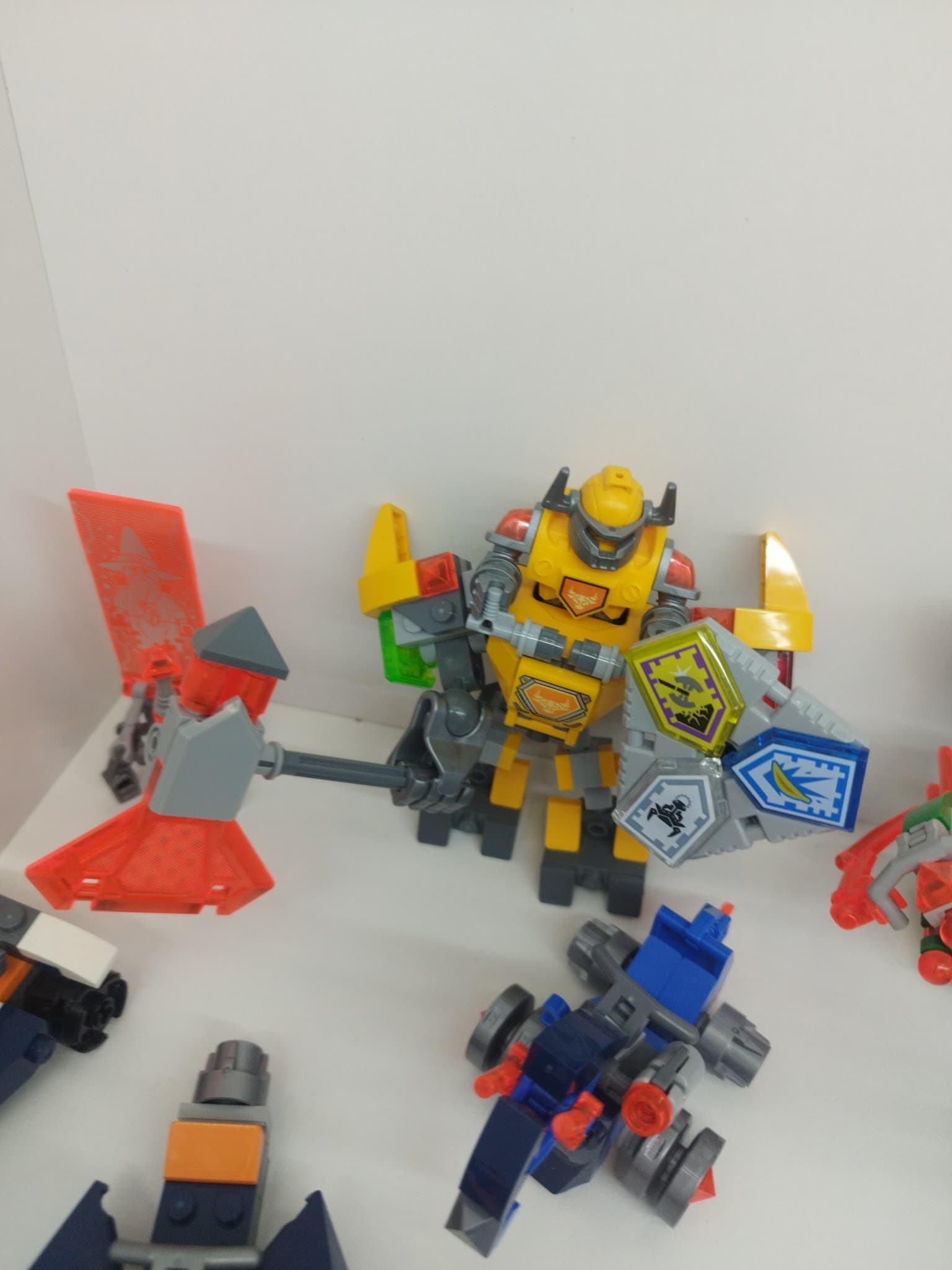 LEGO 70365 Battle Suit Axl